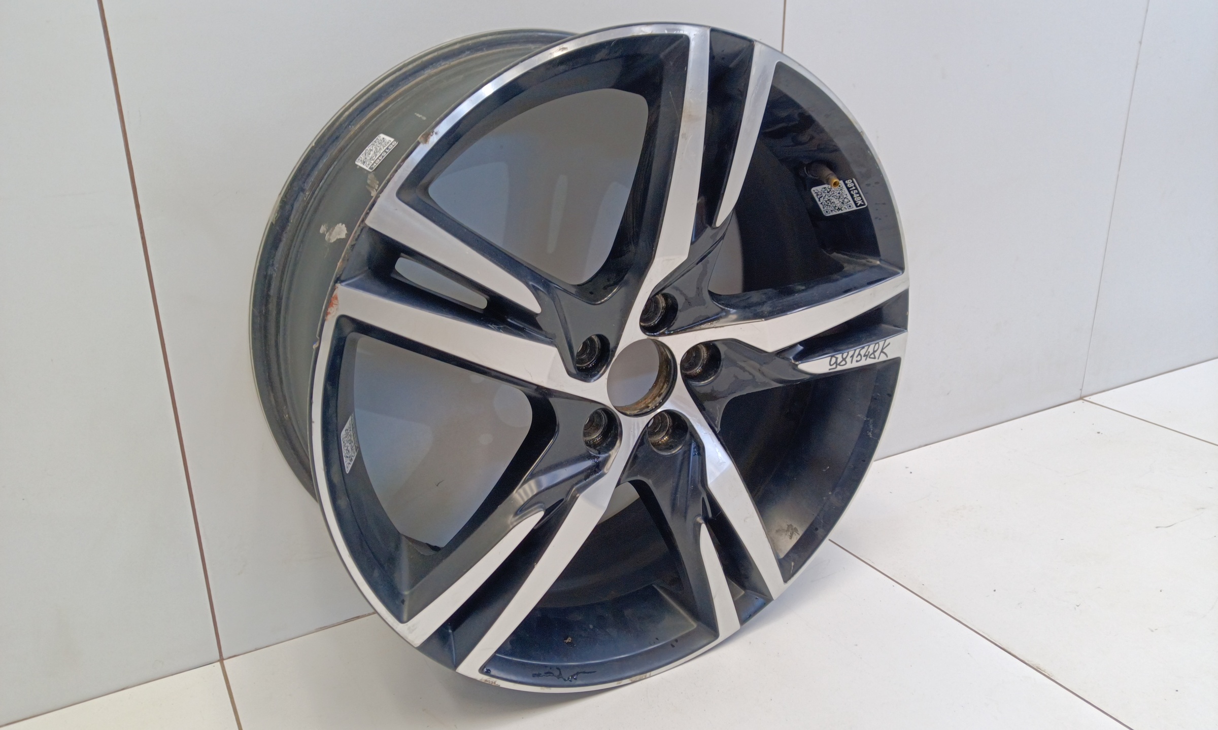 Диск колеса литой Volvo XC60 2 R19