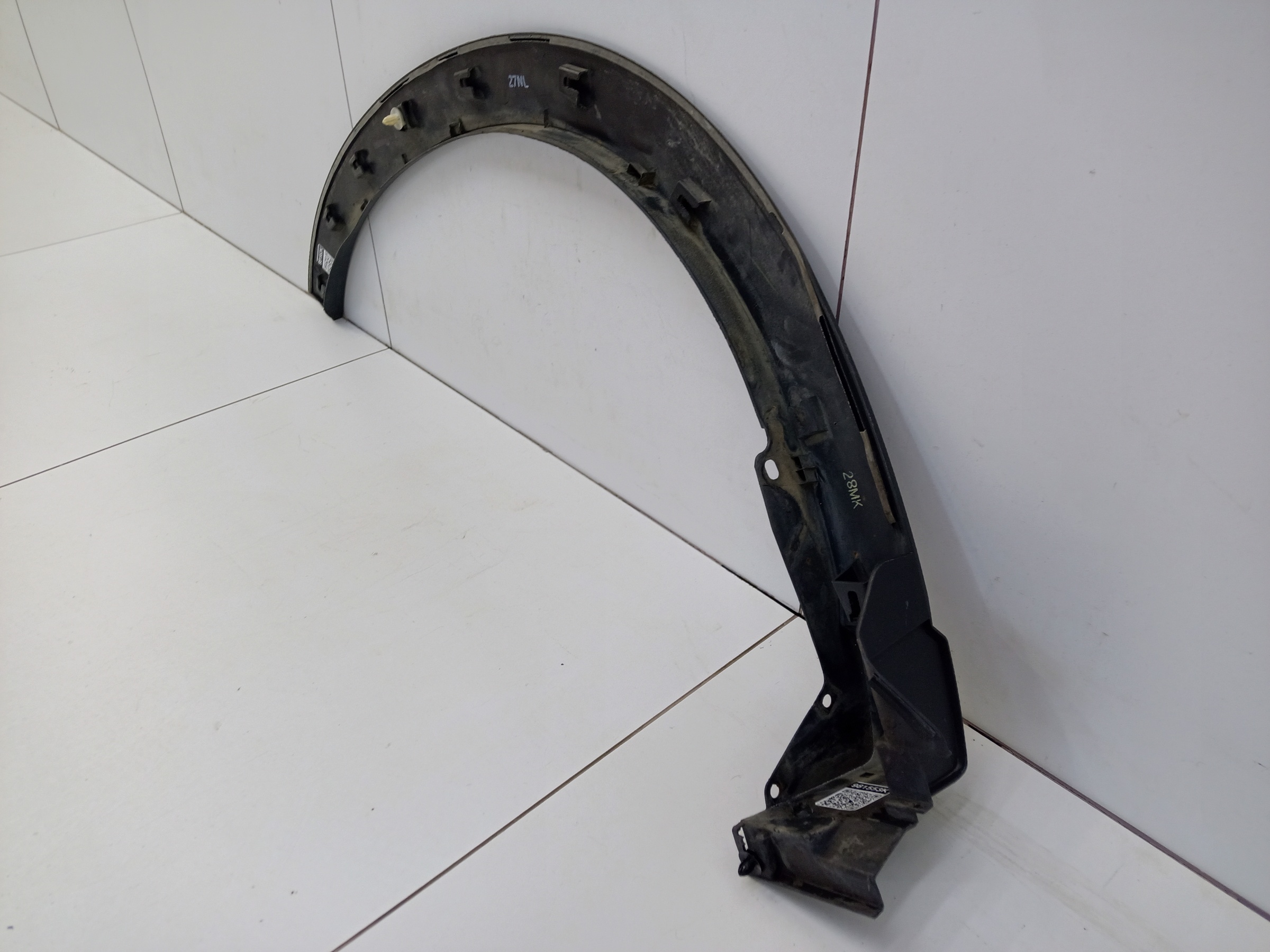 Накладка крыла переднего правого Subaru Forester 5 SK
