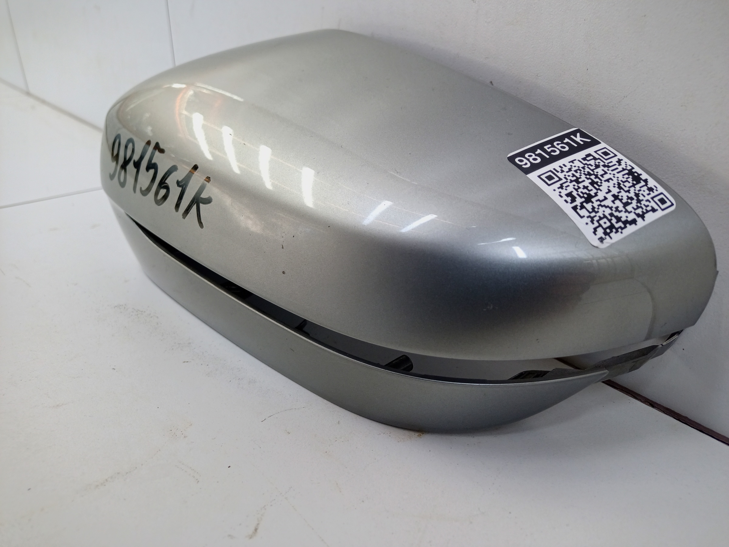 Крышка зеркала левого BMW 7er G11