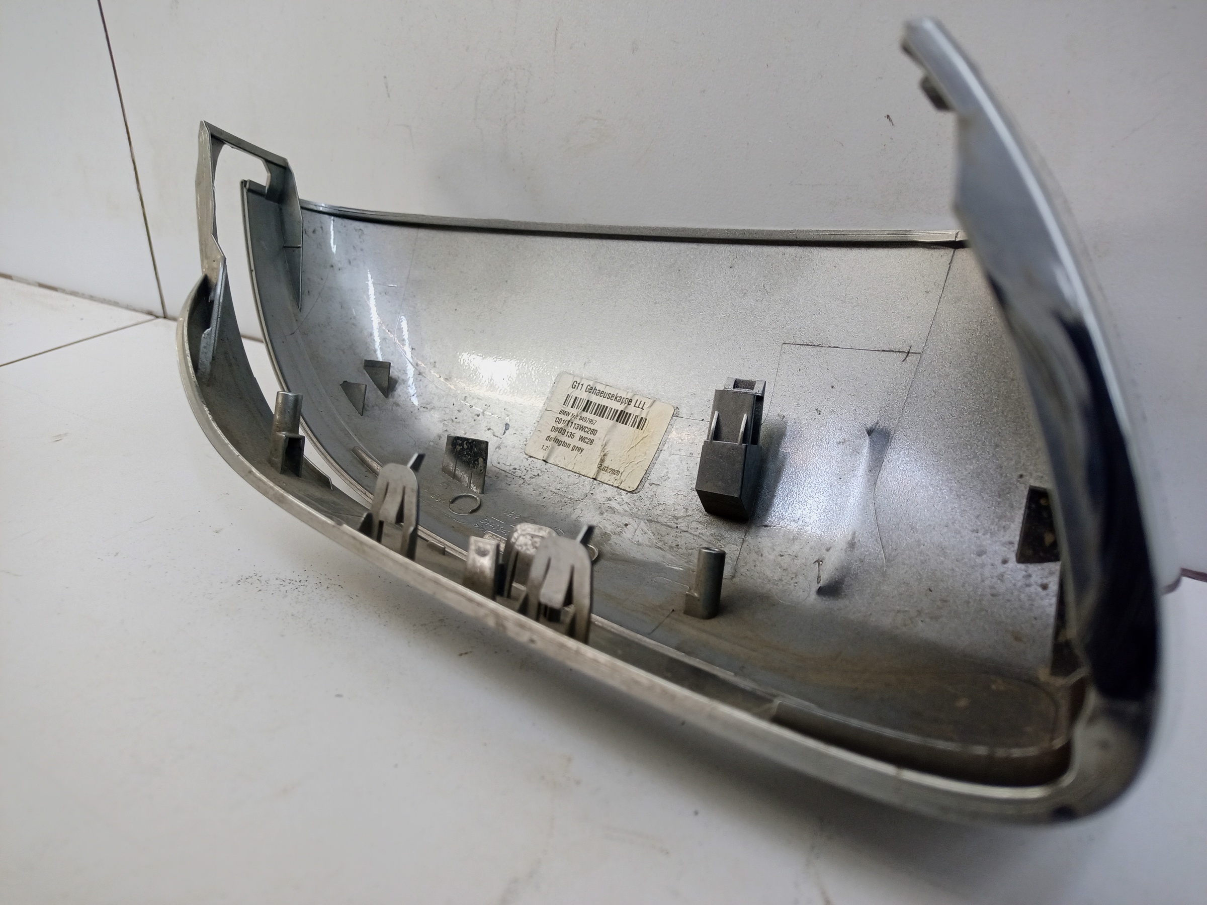 Крышка зеркала левого BMW 7er G11