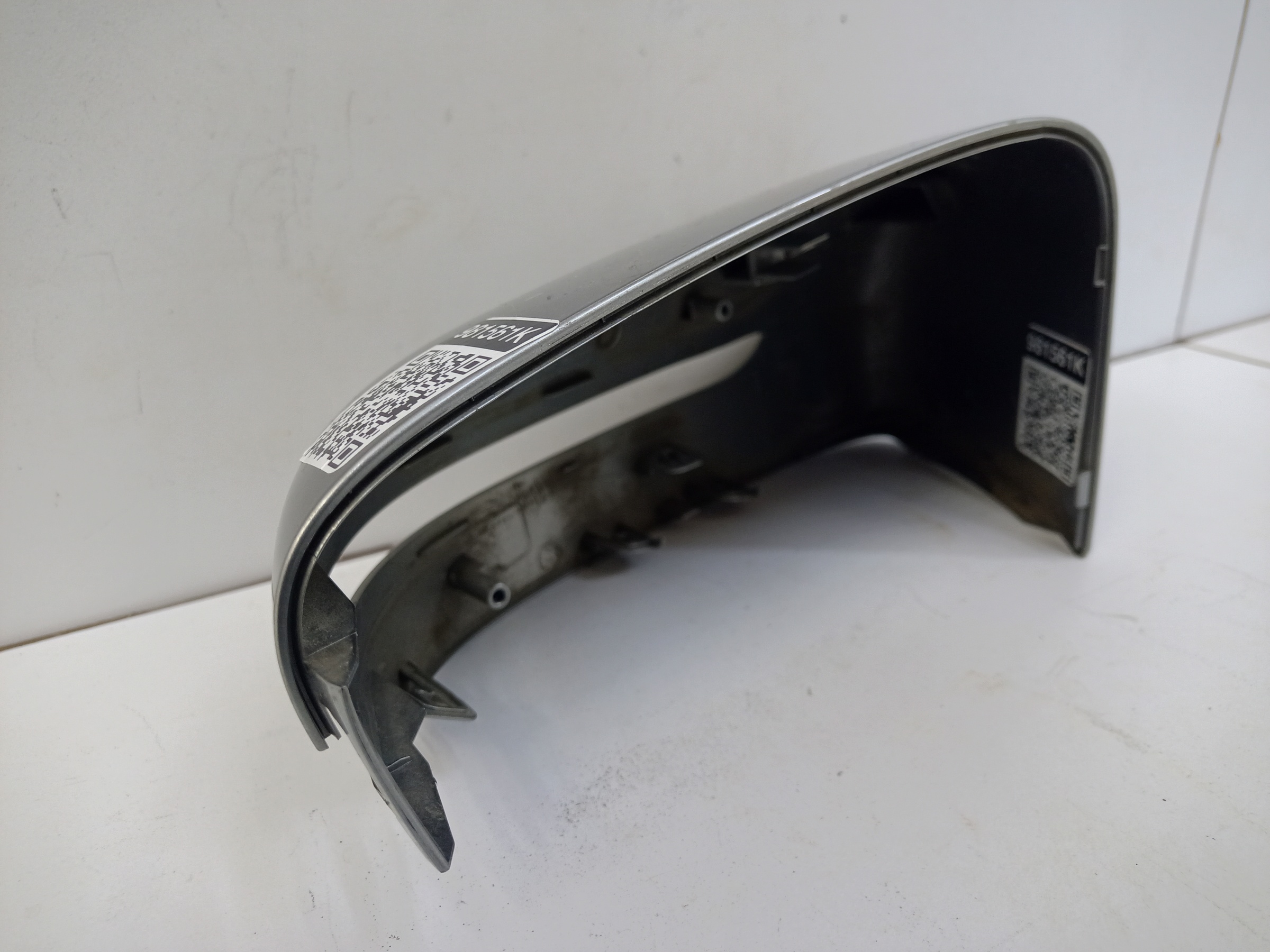 Крышка зеркала левого BMW 7er G11