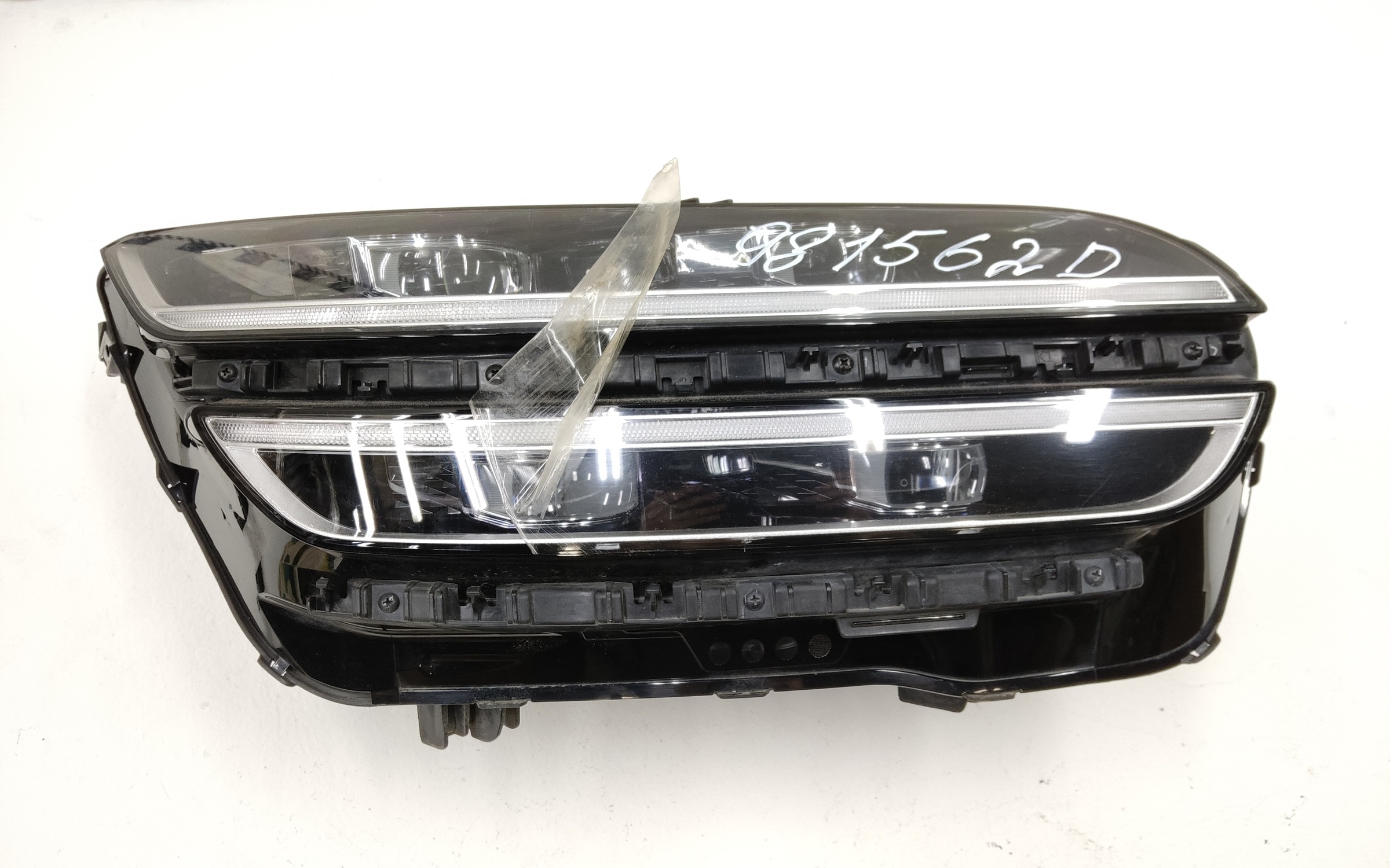 Фара передняя правая Genesis GV70 LED