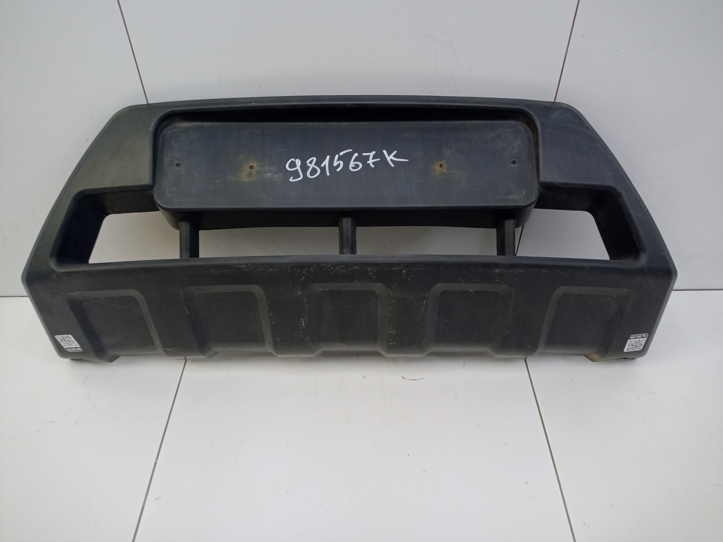 Накладка переднего бампера UAZ Patriot Restail 2