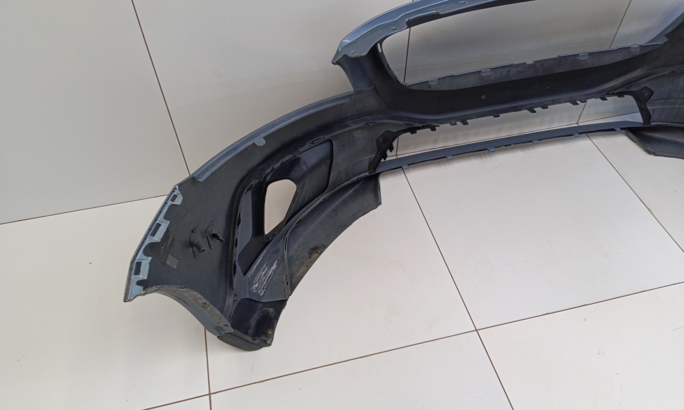 Бампер передний Volvo V40 Cross Country