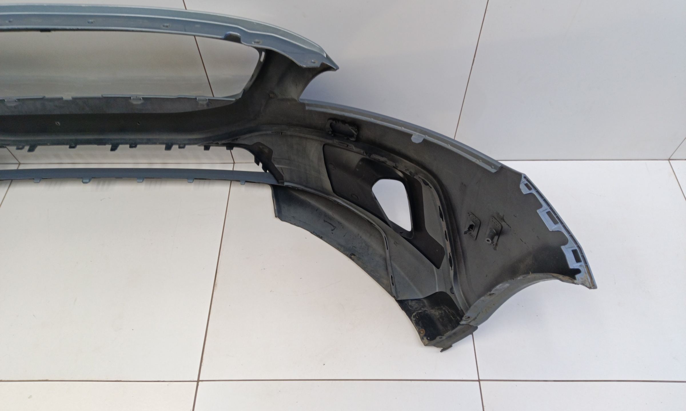 Бампер передний Volvo V40 Cross Country