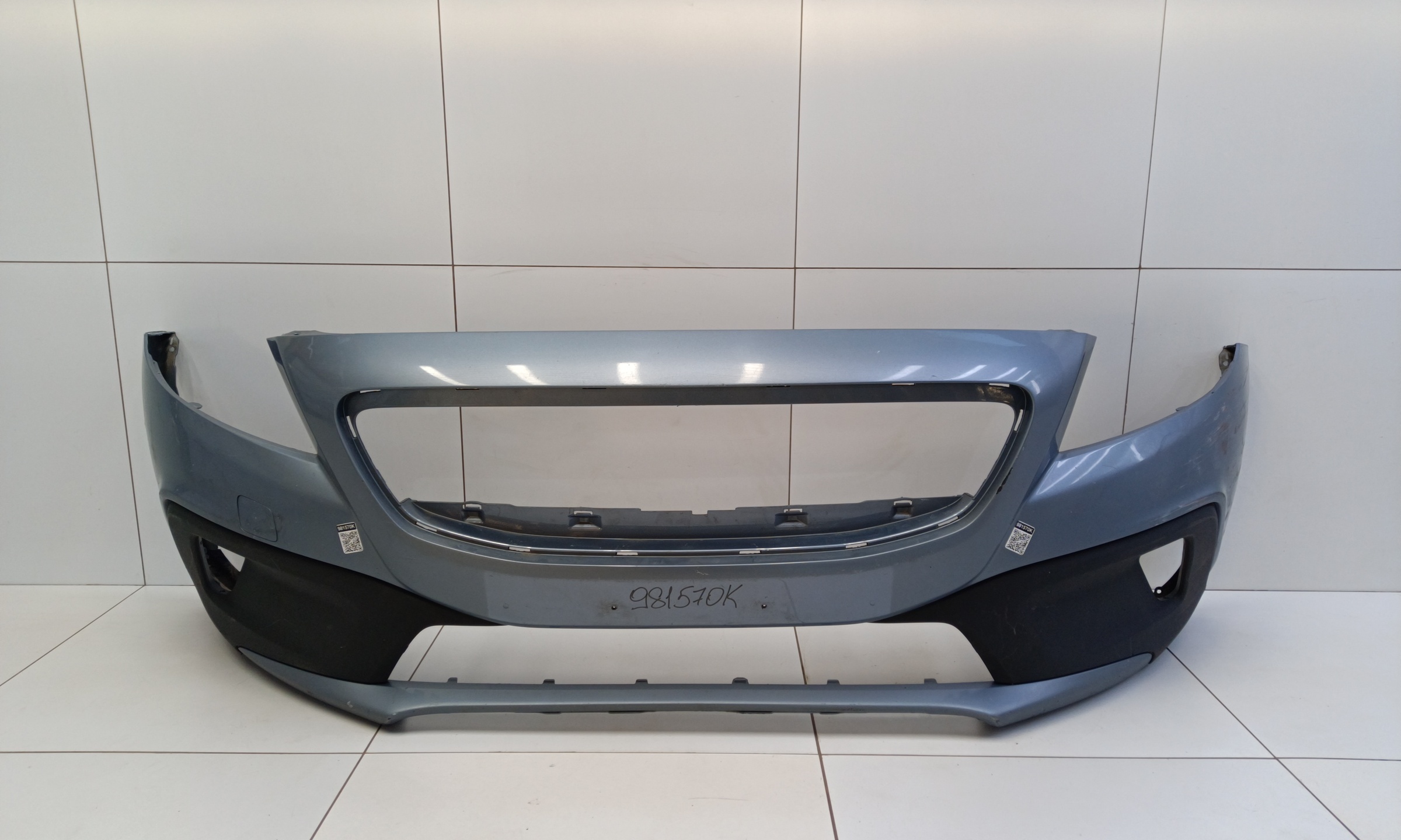 Бампер передний Volvo V40 Cross Country