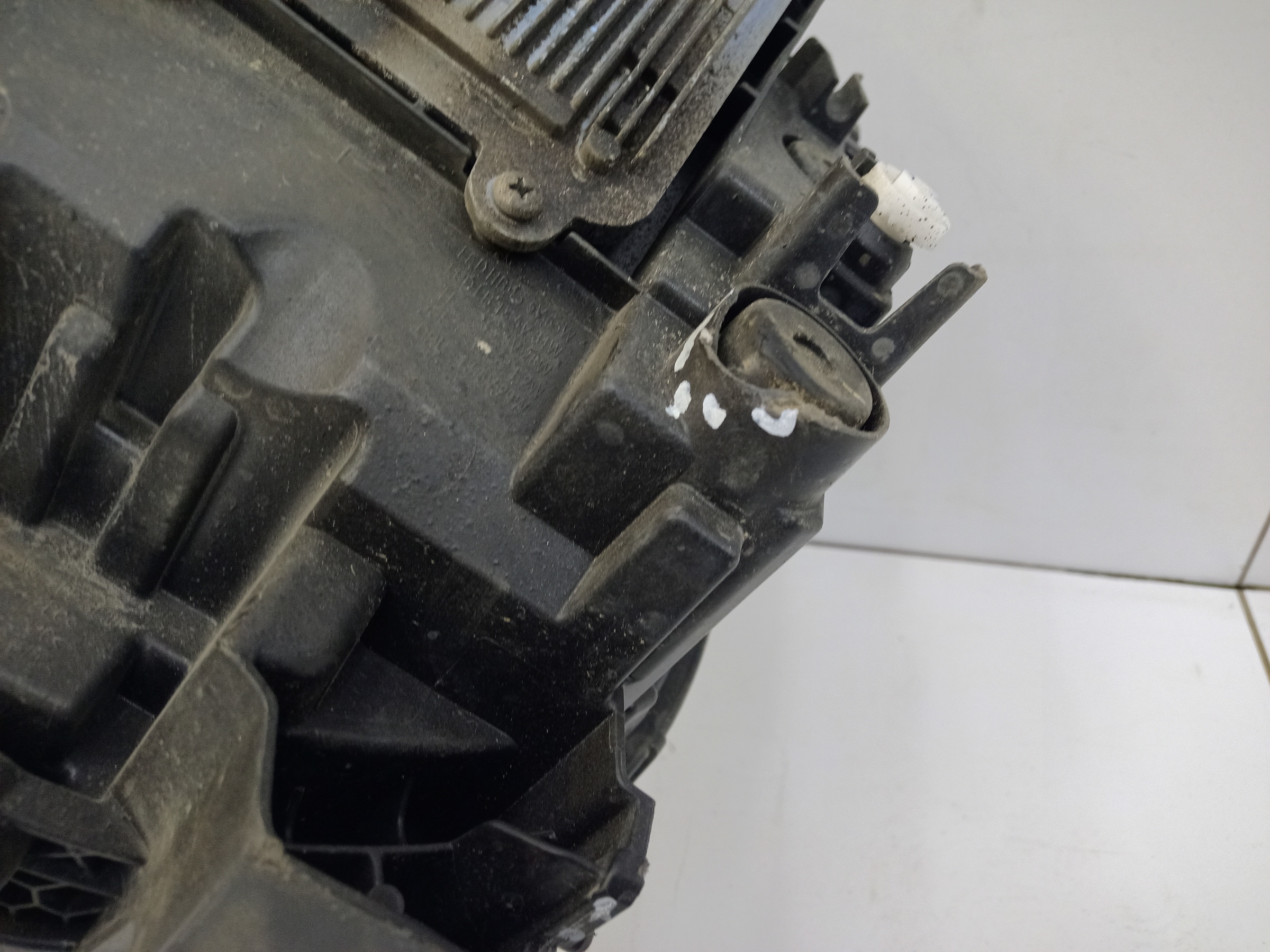 Фара передняя правая Haval H3 LED