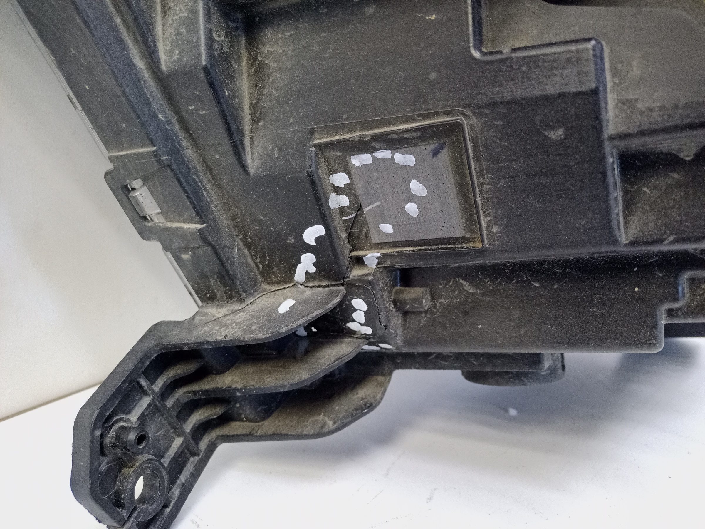 Фара передняя правая Haval H3 LED