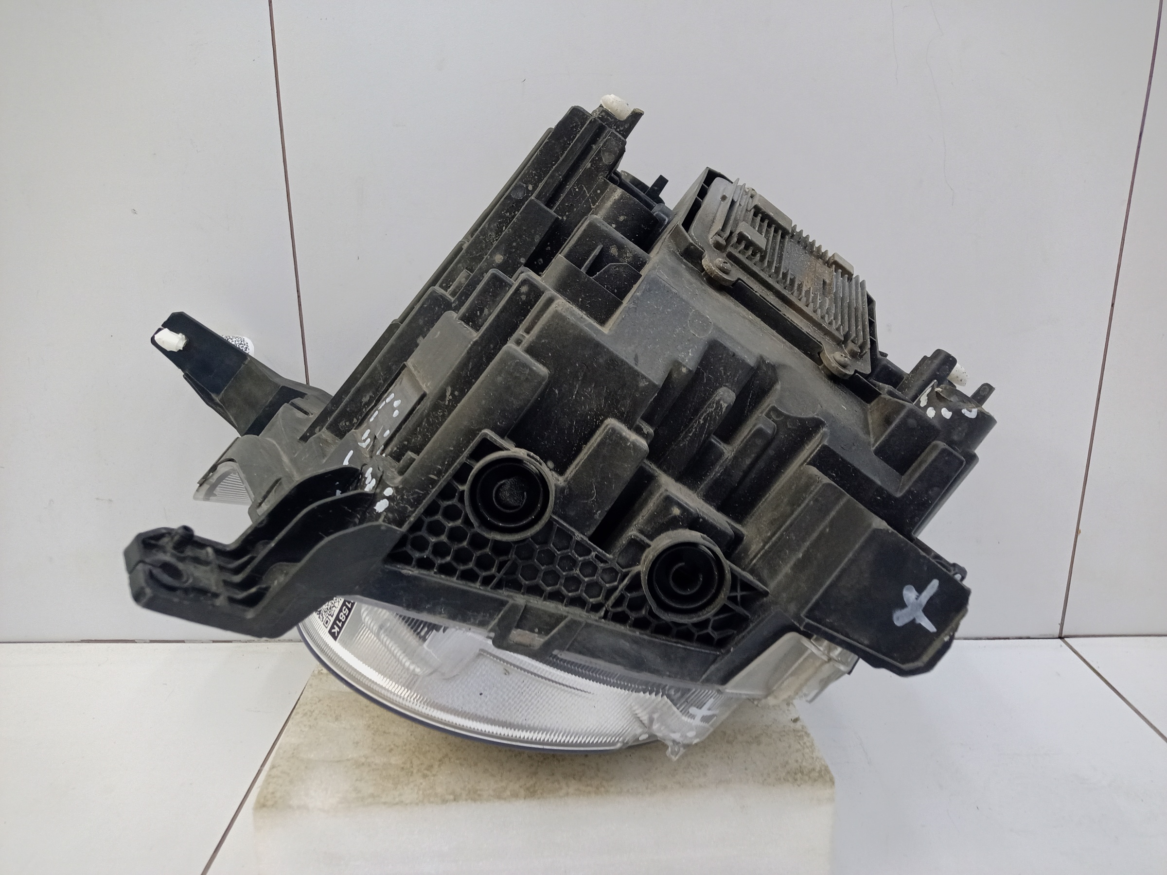 Фара передняя правая Haval H3 LED