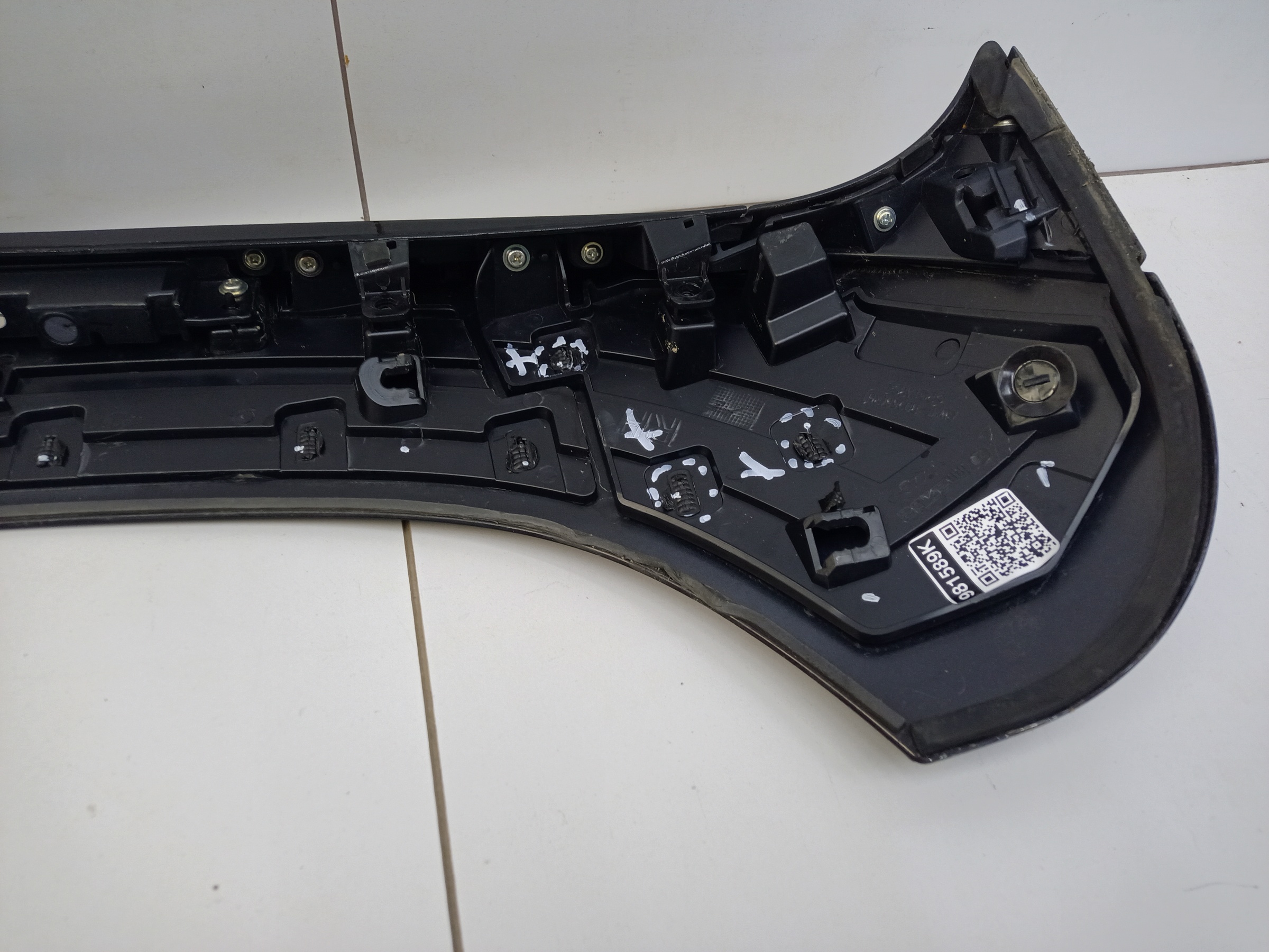 Спойлер крышки багажника Mazda CX-4 Restail