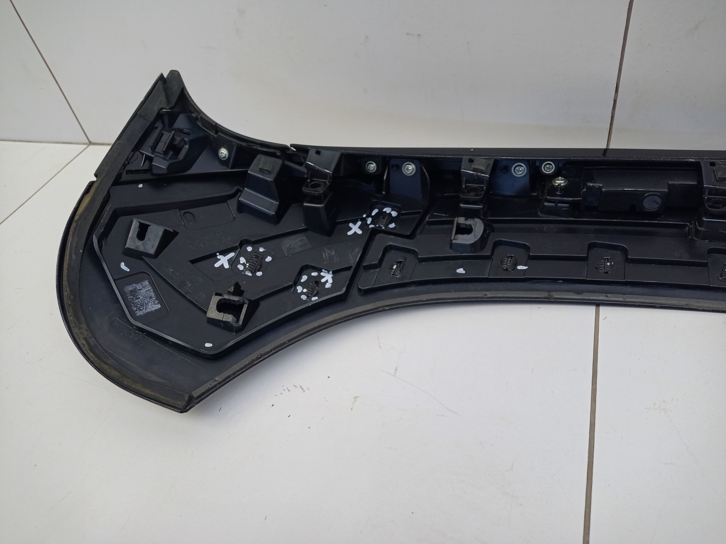 Спойлер крышки багажника Mazda CX-4 Restail