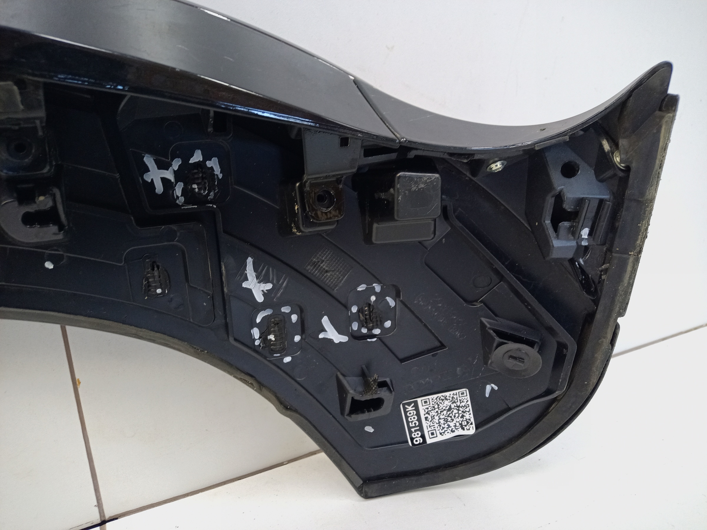 Спойлер крышки багажника Mazda CX-4 Restail