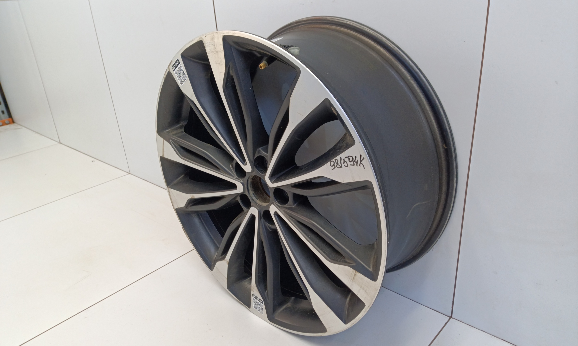 Диск колеса литой Geely Tugella R20 серый