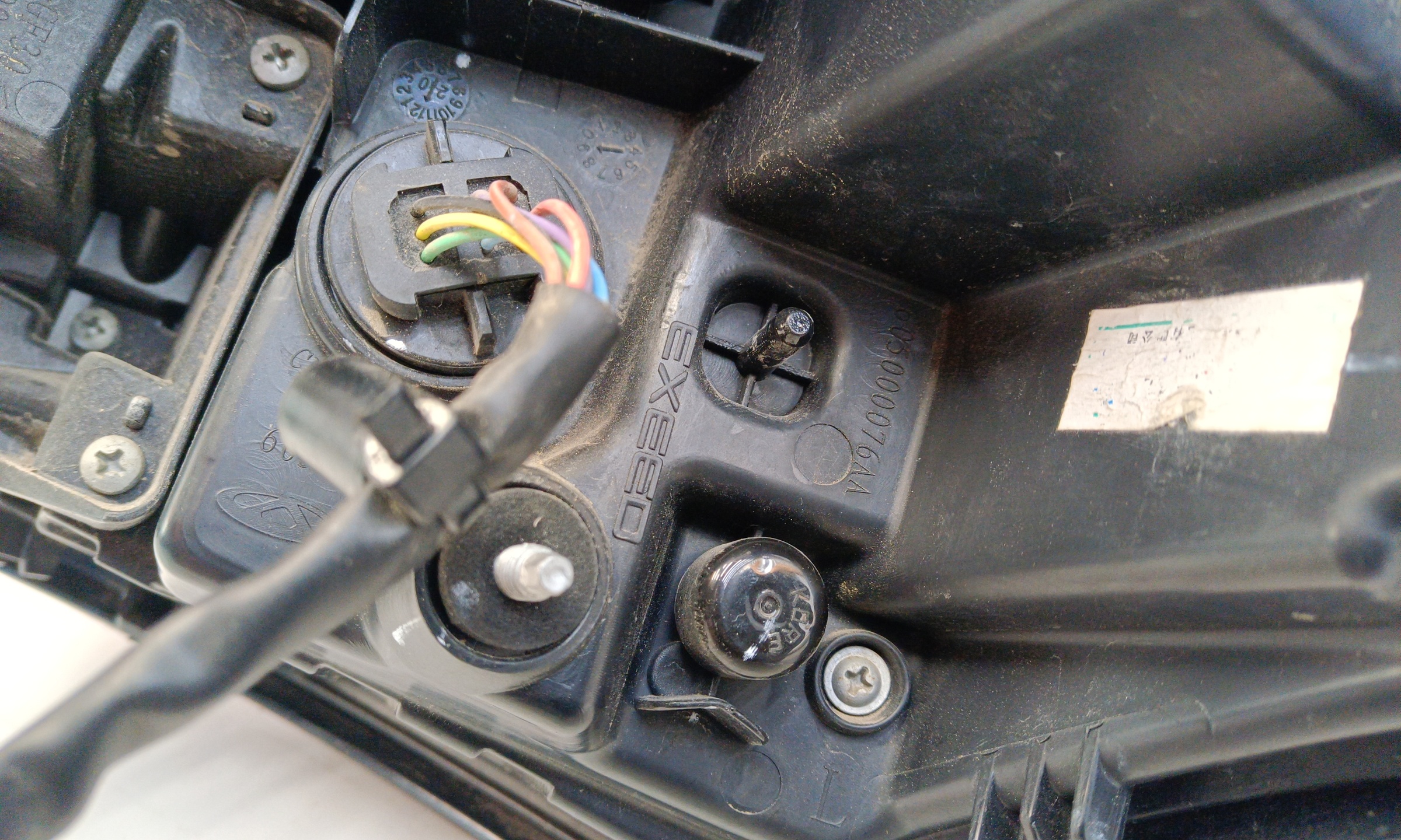 Фонарь задний левый наружный Exeed LX