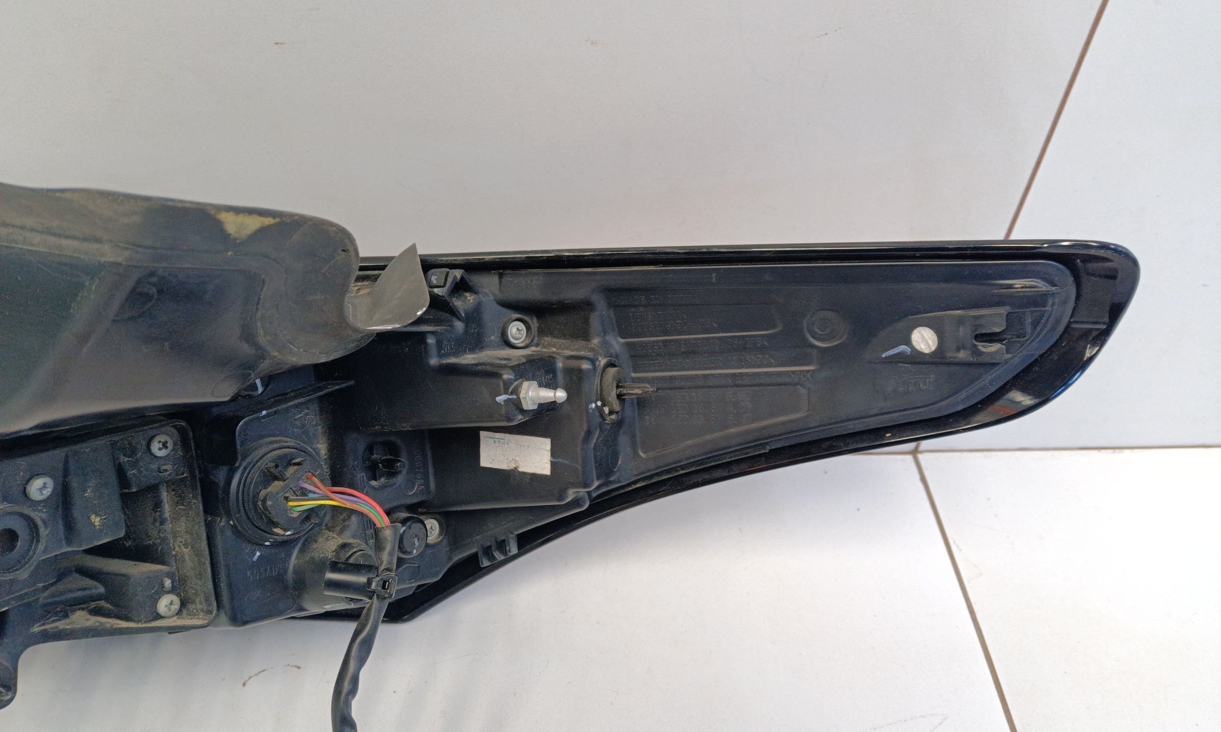 Фонарь задний левый наружный Exeed LX