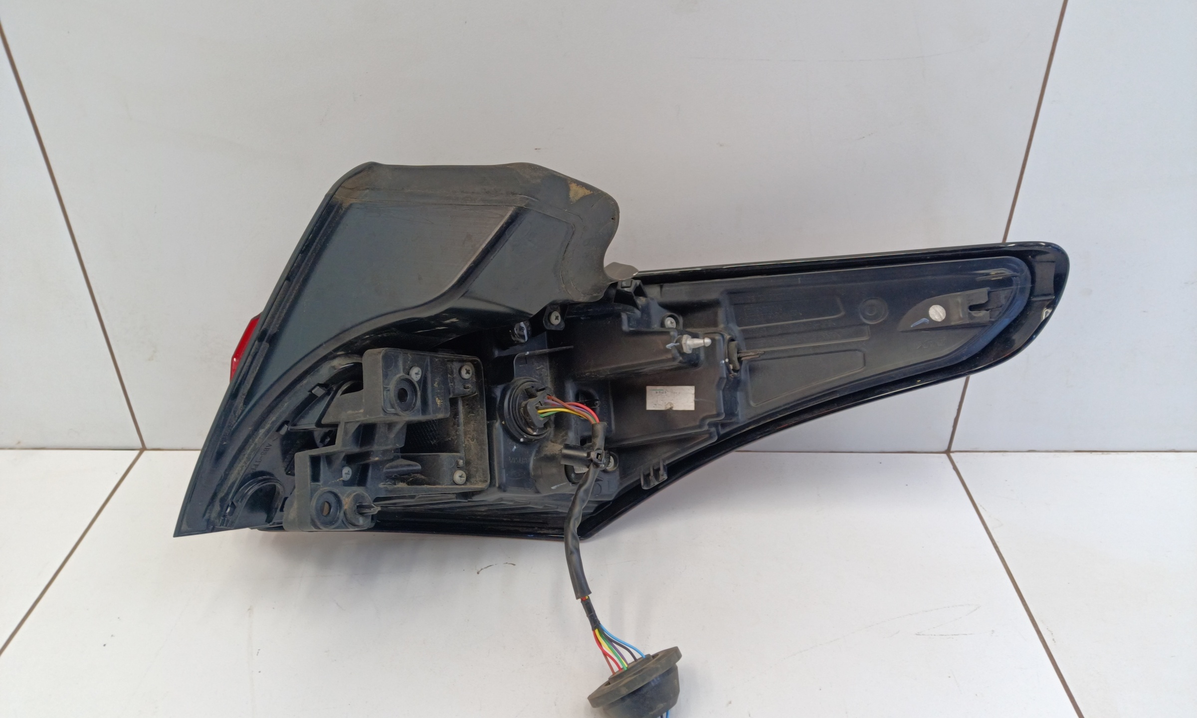 Фонарь задний левый наружный Exeed LX