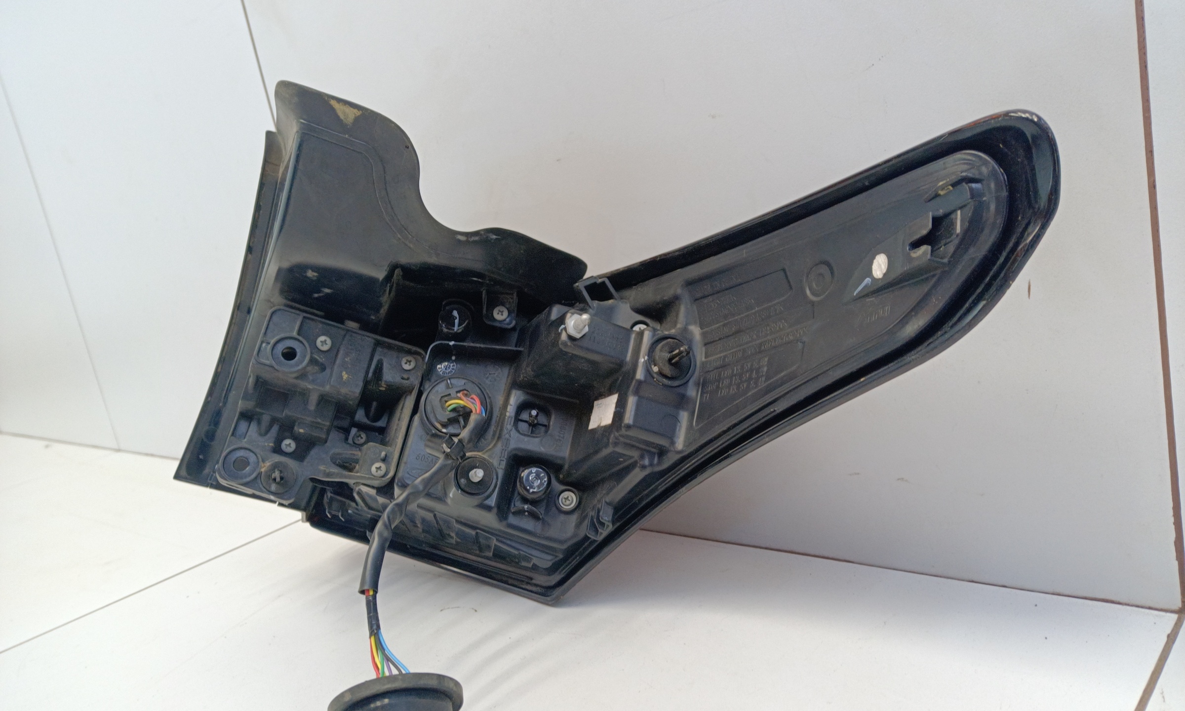 Фонарь задний левый наружный Exeed LX