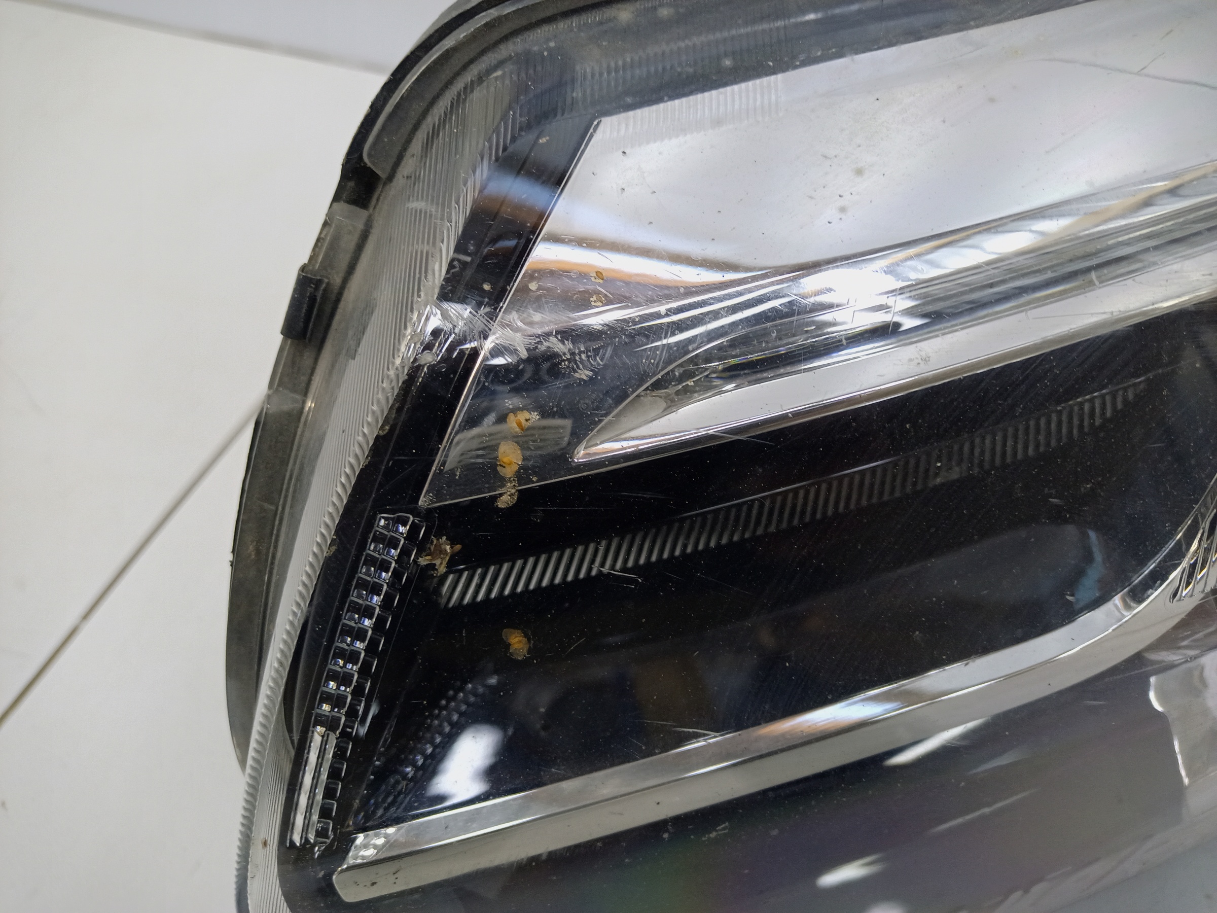 Фара передняя левая Renault Logan 2 Restail галоген с ДХО
