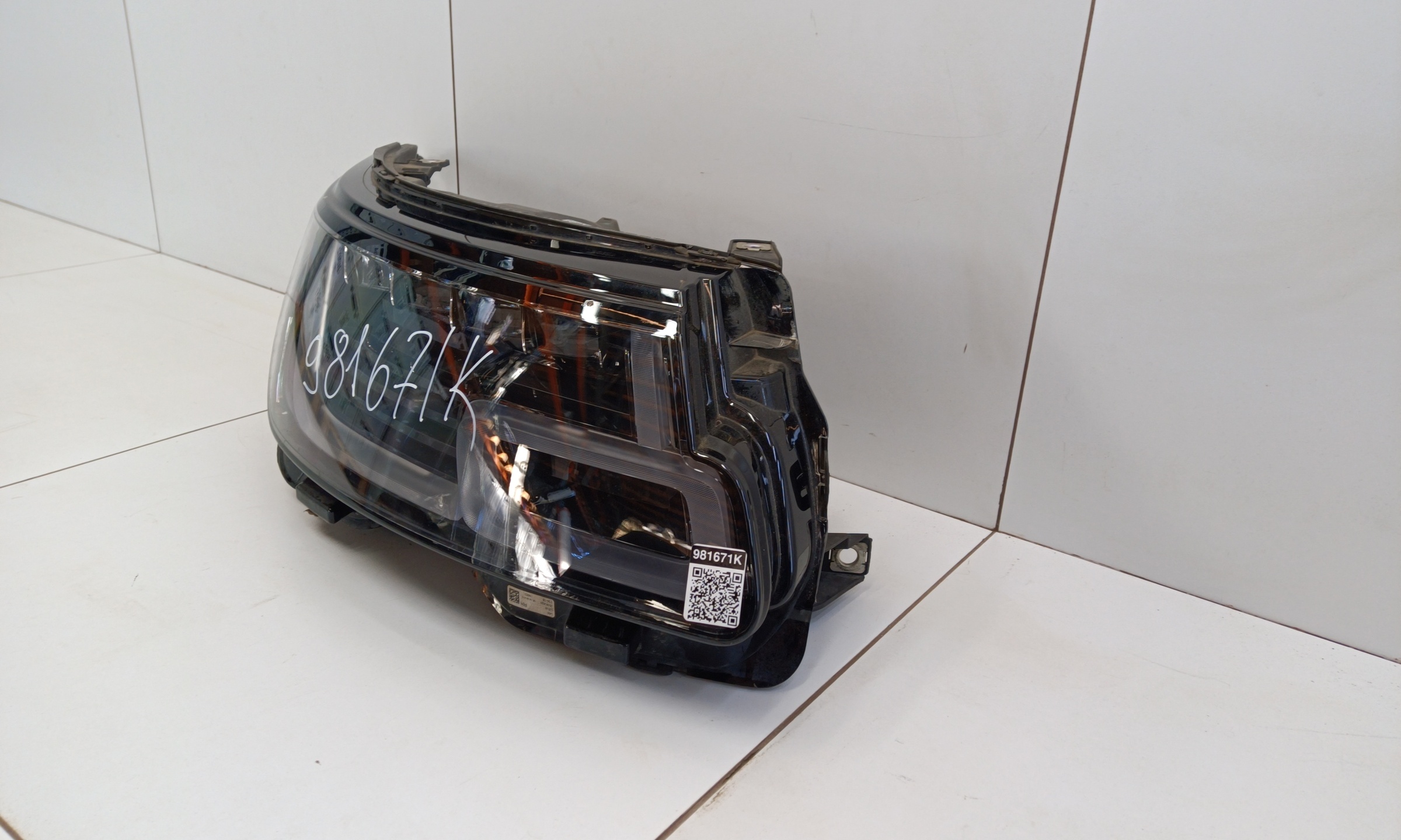 Фара передняя правая Land Rover Range Rover 4 Restail LED