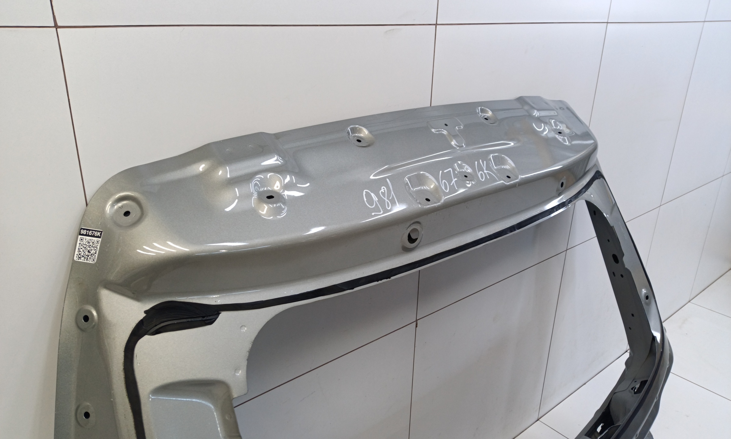 Крышка багажника Exeed LX