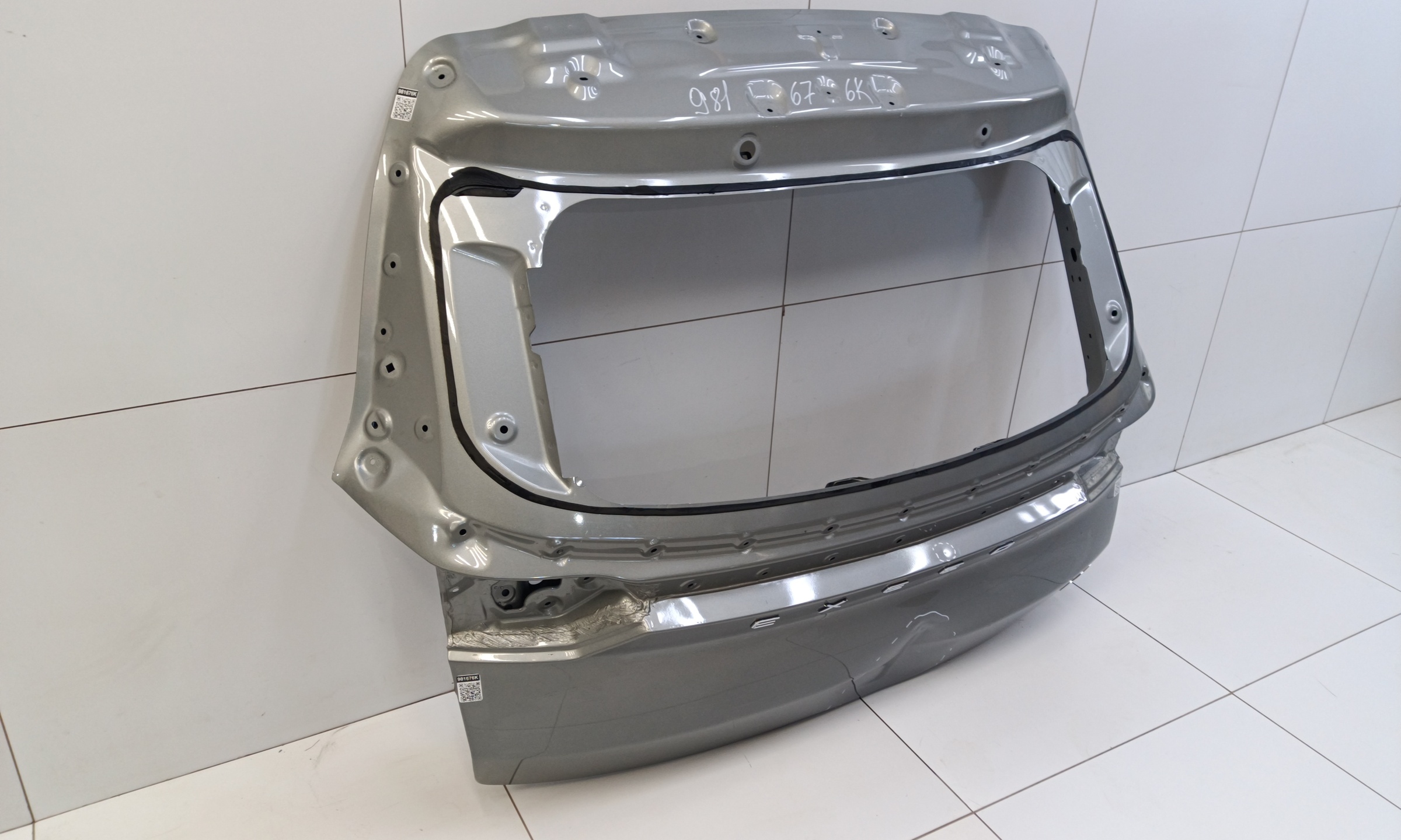 Крышка багажника Exeed LX