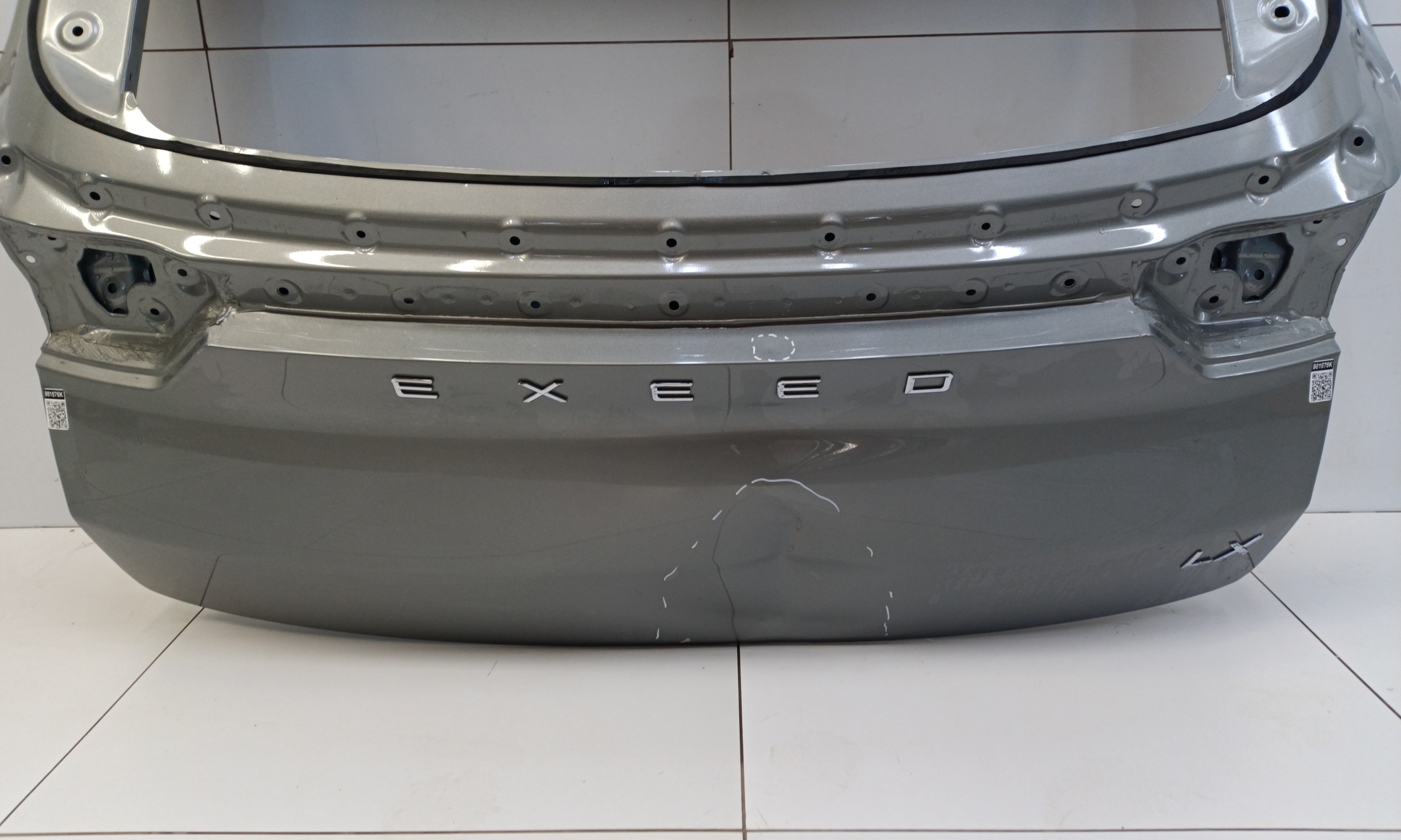 Крышка багажника Exeed LX