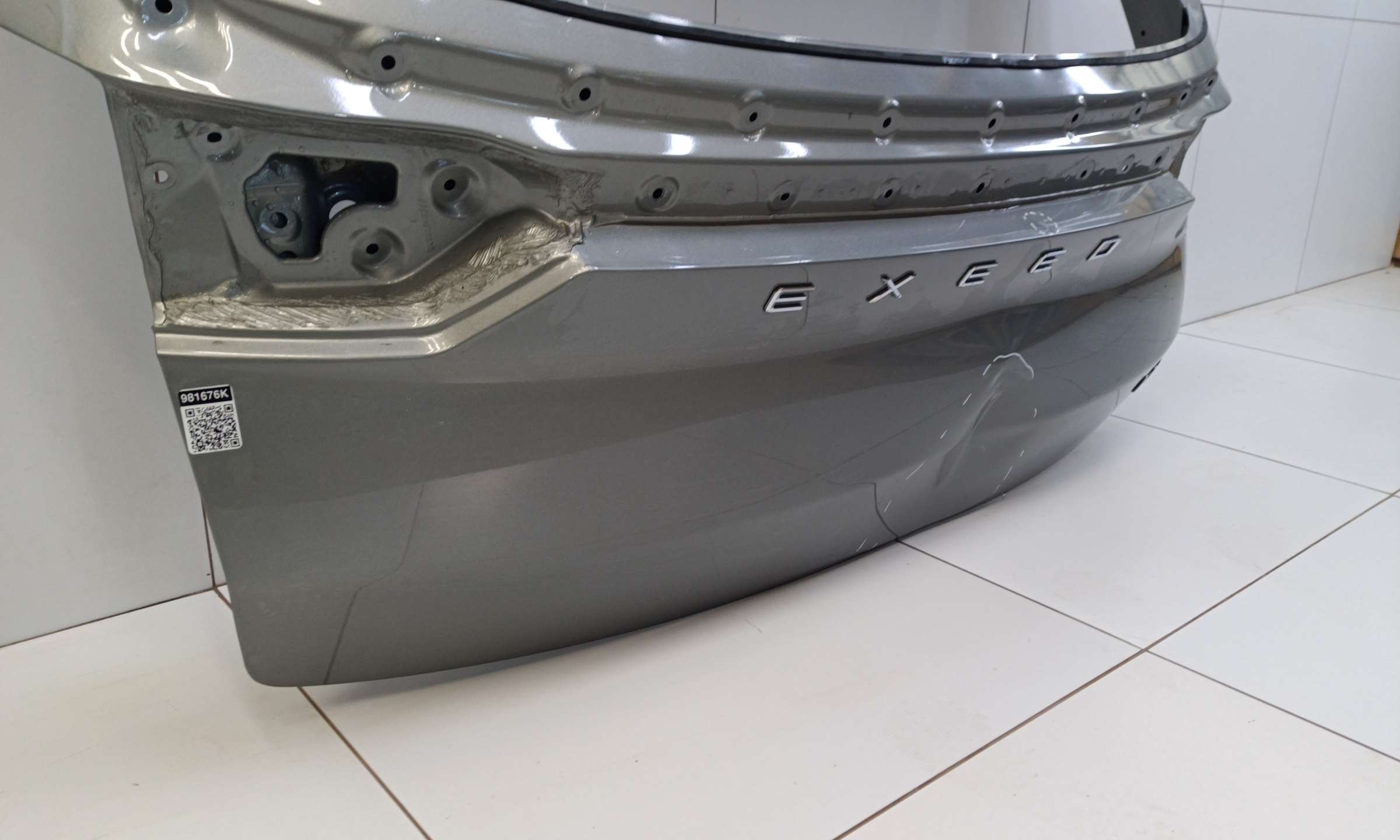 Крышка багажника Exeed LX