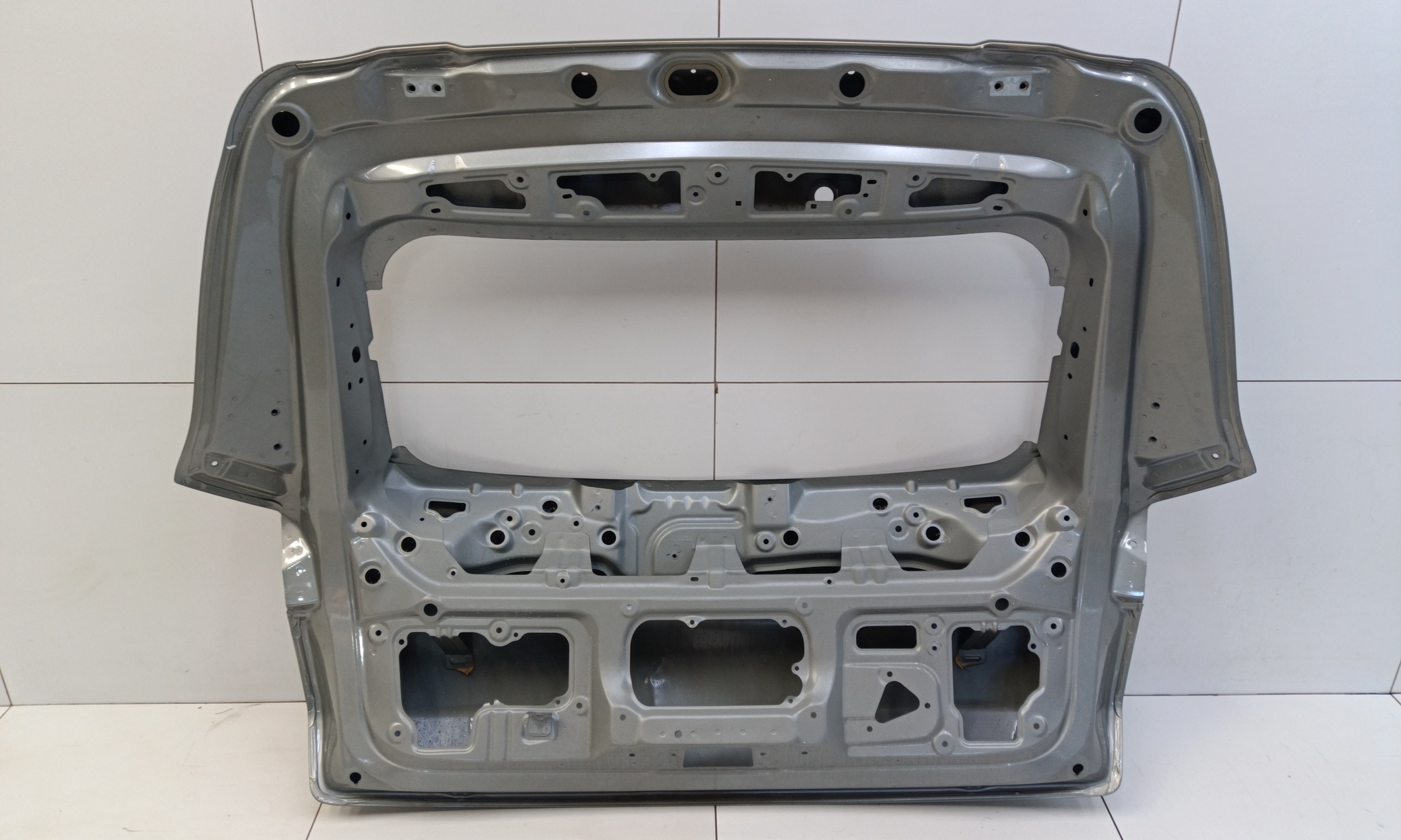 Крышка багажника Exeed LX