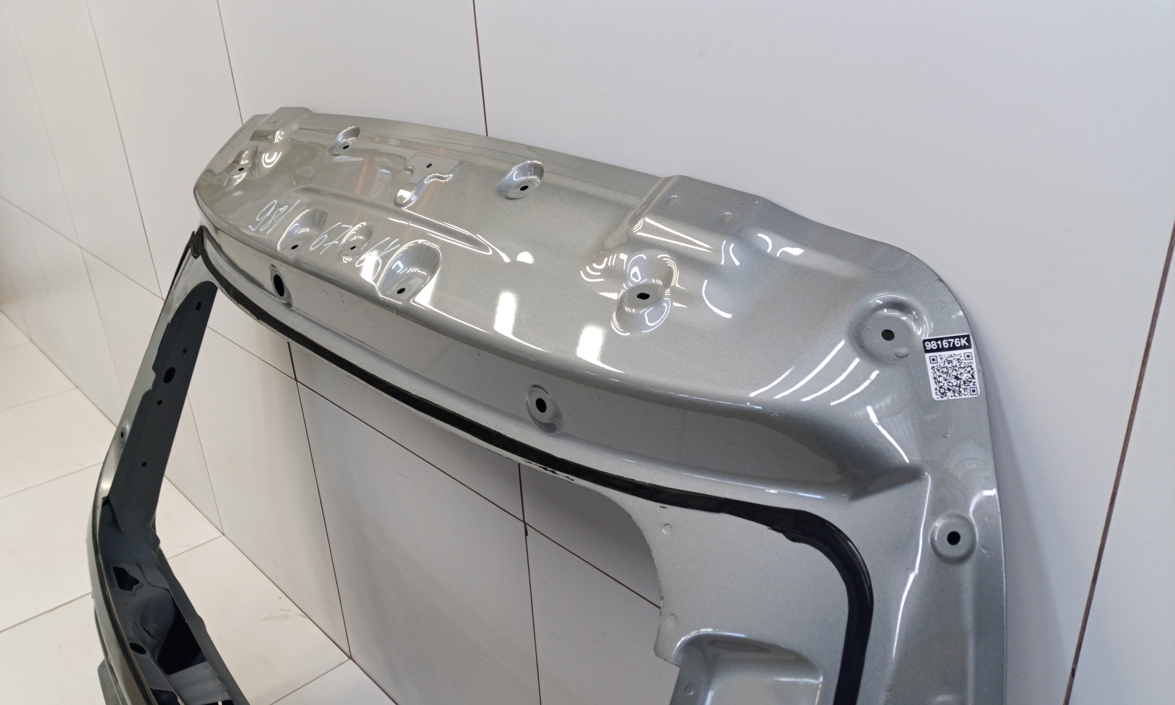 Крышка багажника Exeed LX