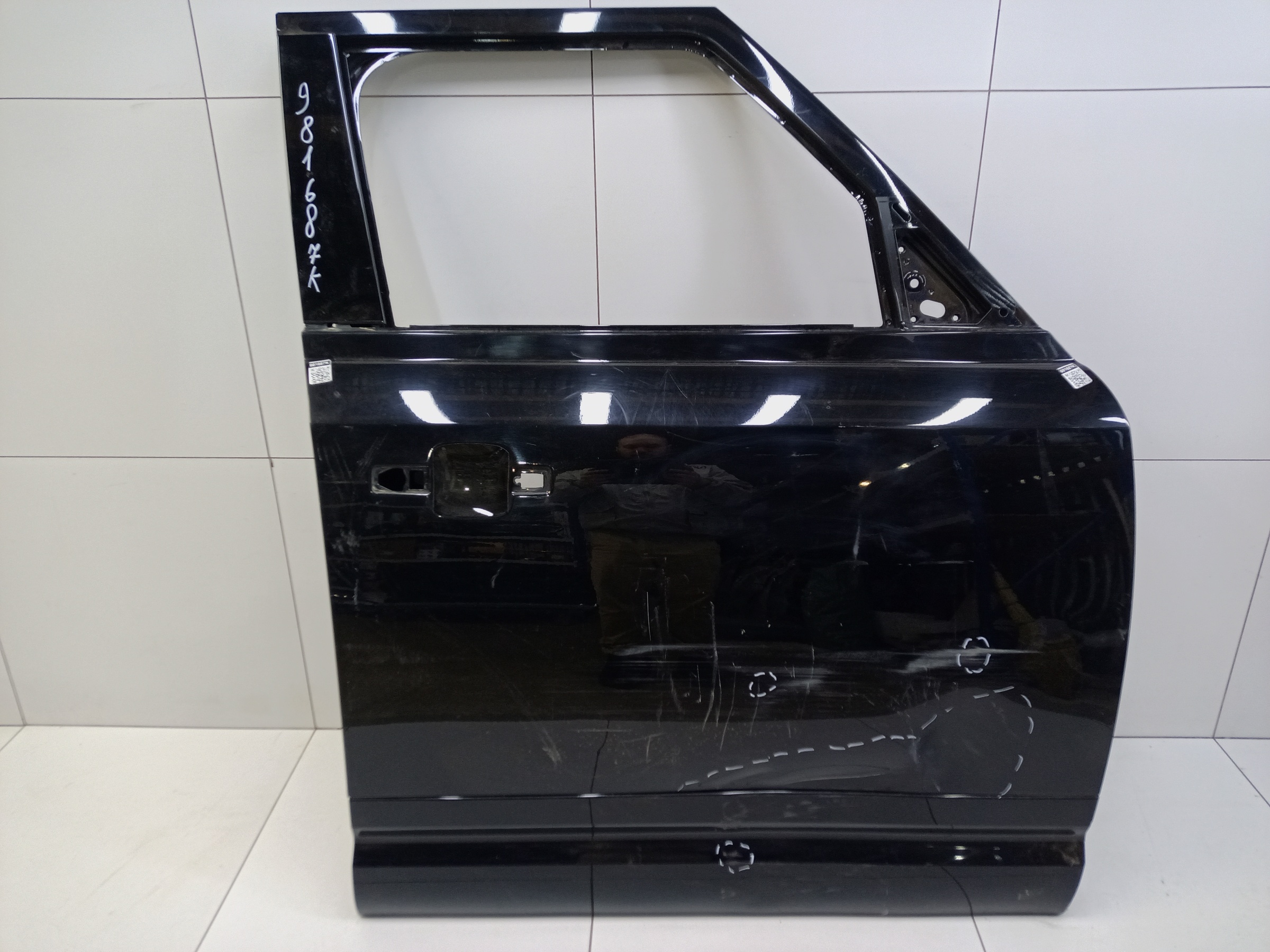 Дверь передняя правая Land Rover Defender 2