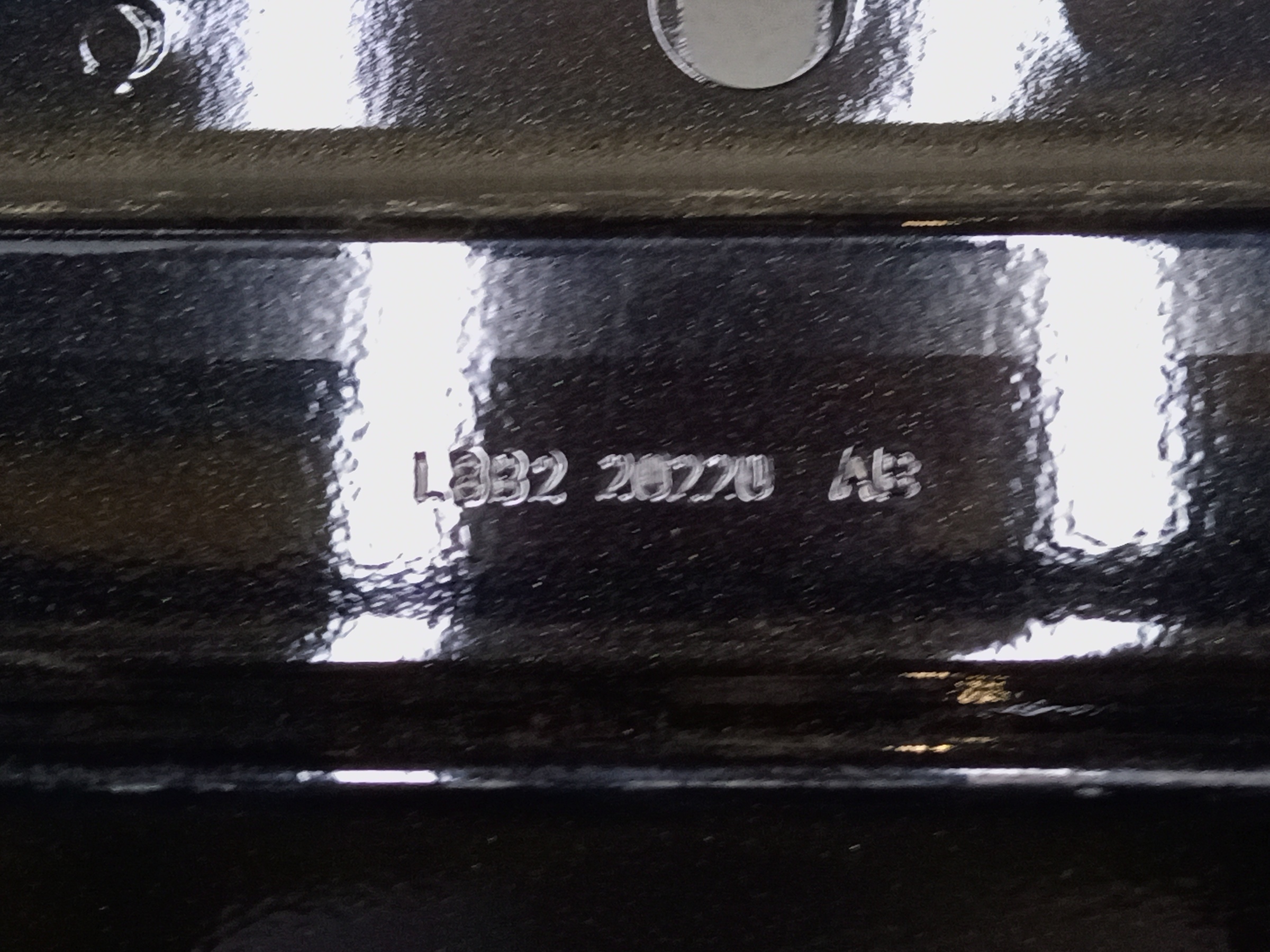 Дверь передняя правая Land Rover Defender 2