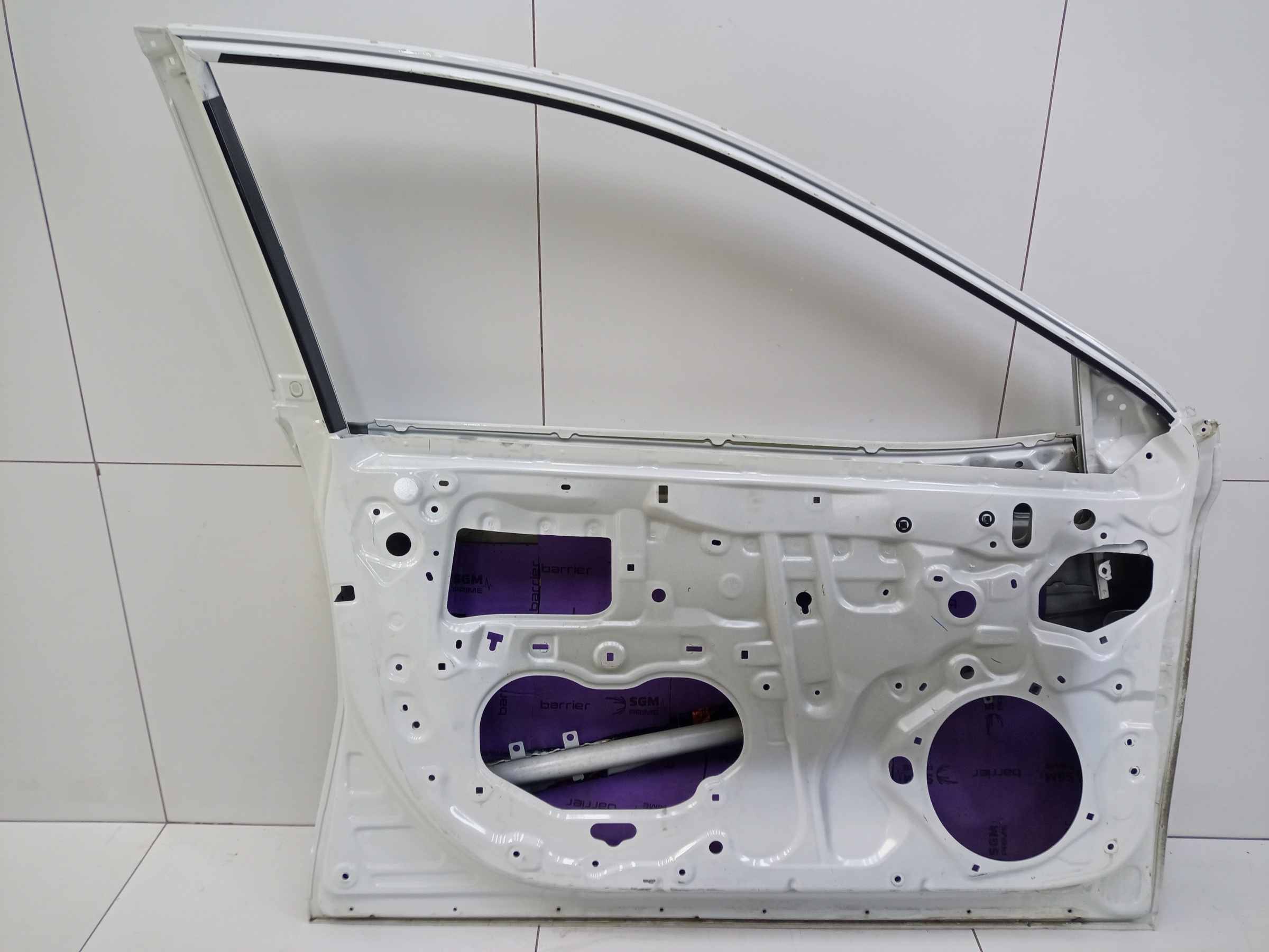Дверь передняя левая Toyota Camry V70