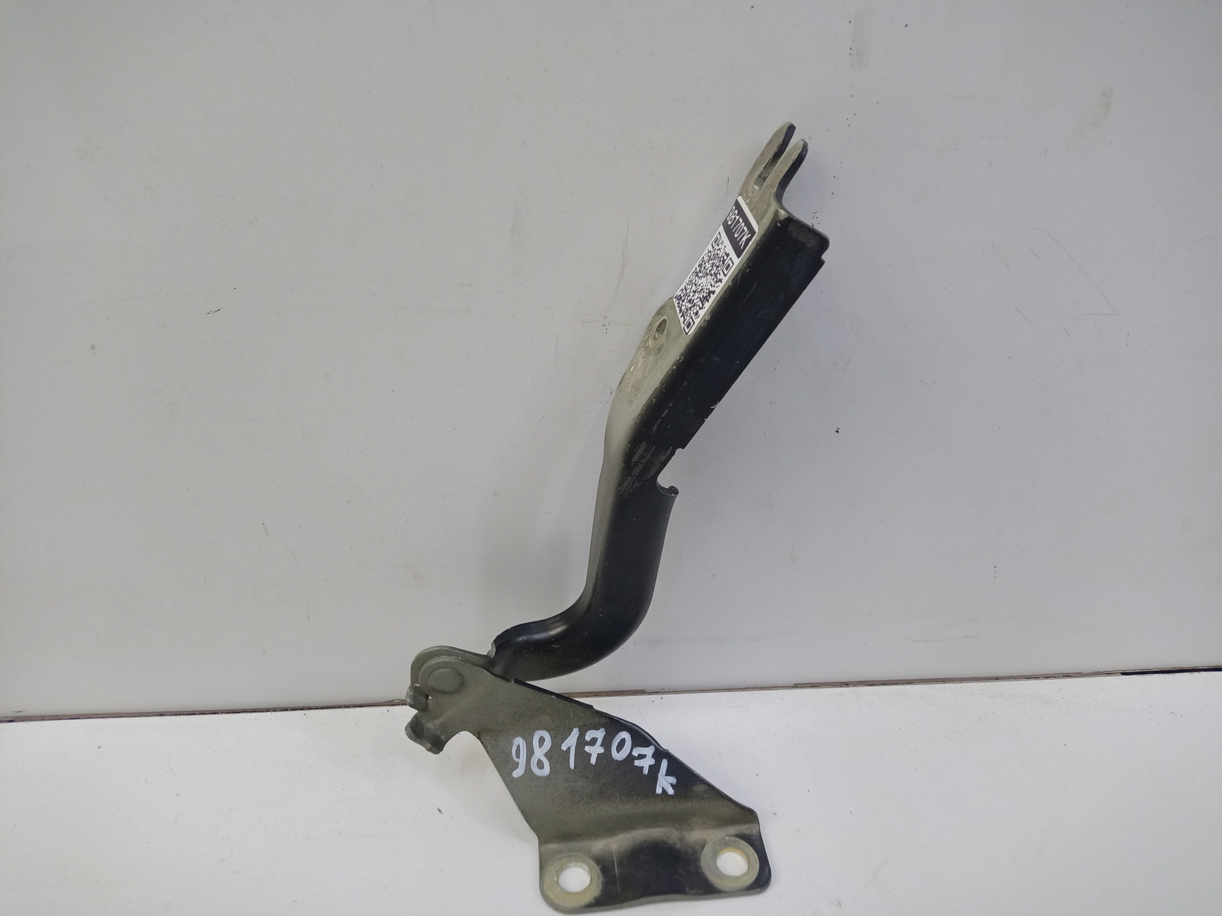 Петля капота правая Hongqi HS5