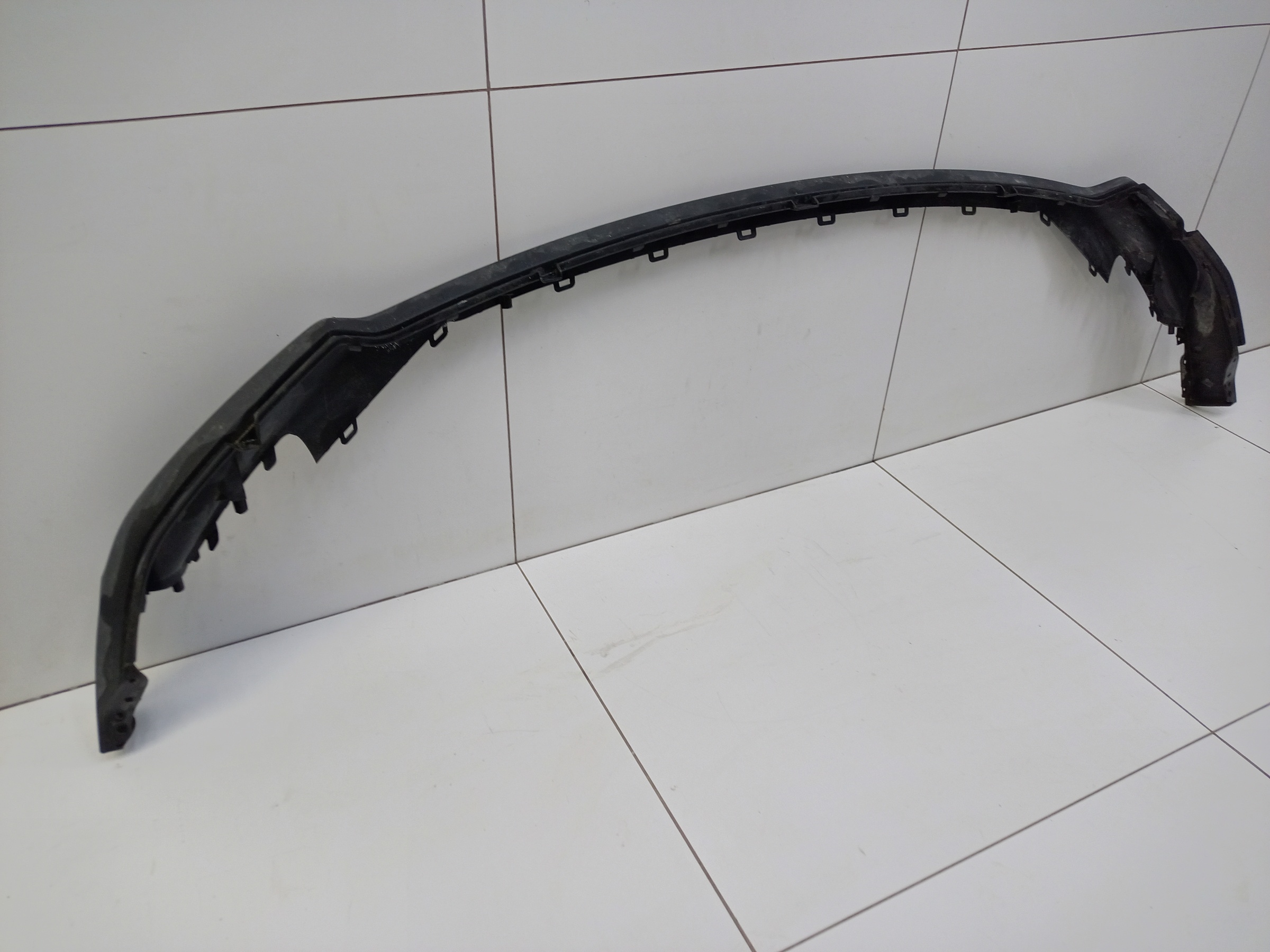 Юбка переднего бампера верхняя часть Geely Coolray