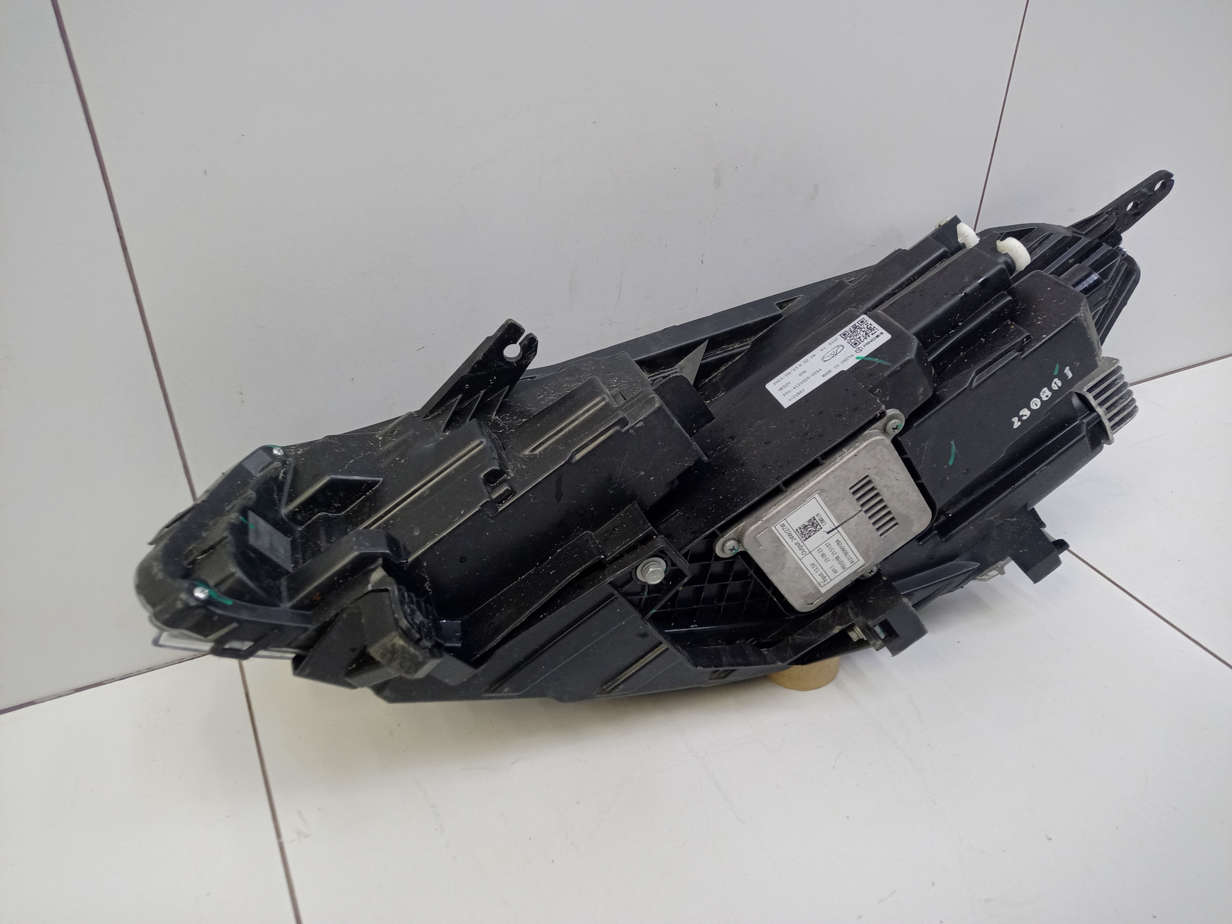 Фара передняя правая Kaiyi X3 LED