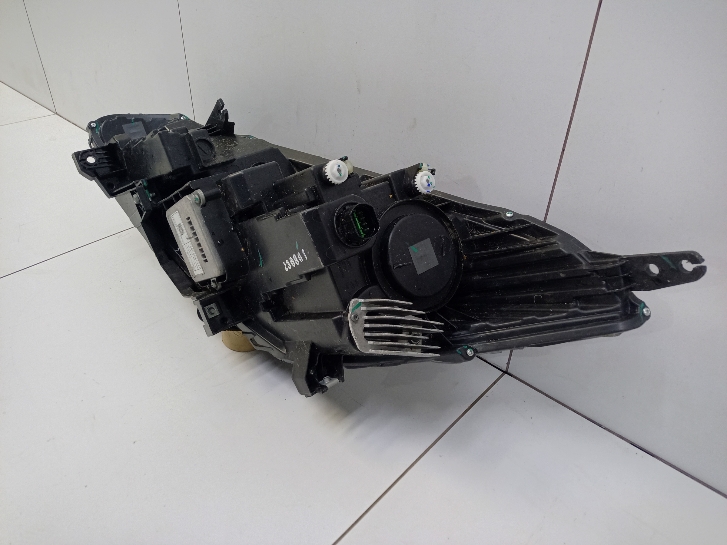 Фара передняя правая Kaiyi X3 LED