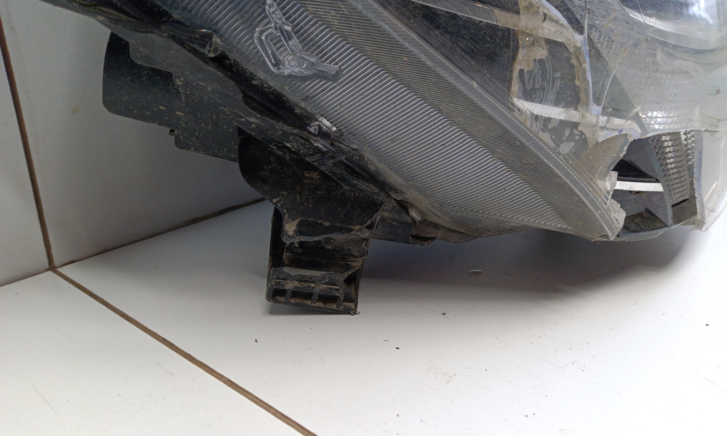 Фара передняя правая Haval Jolion LED