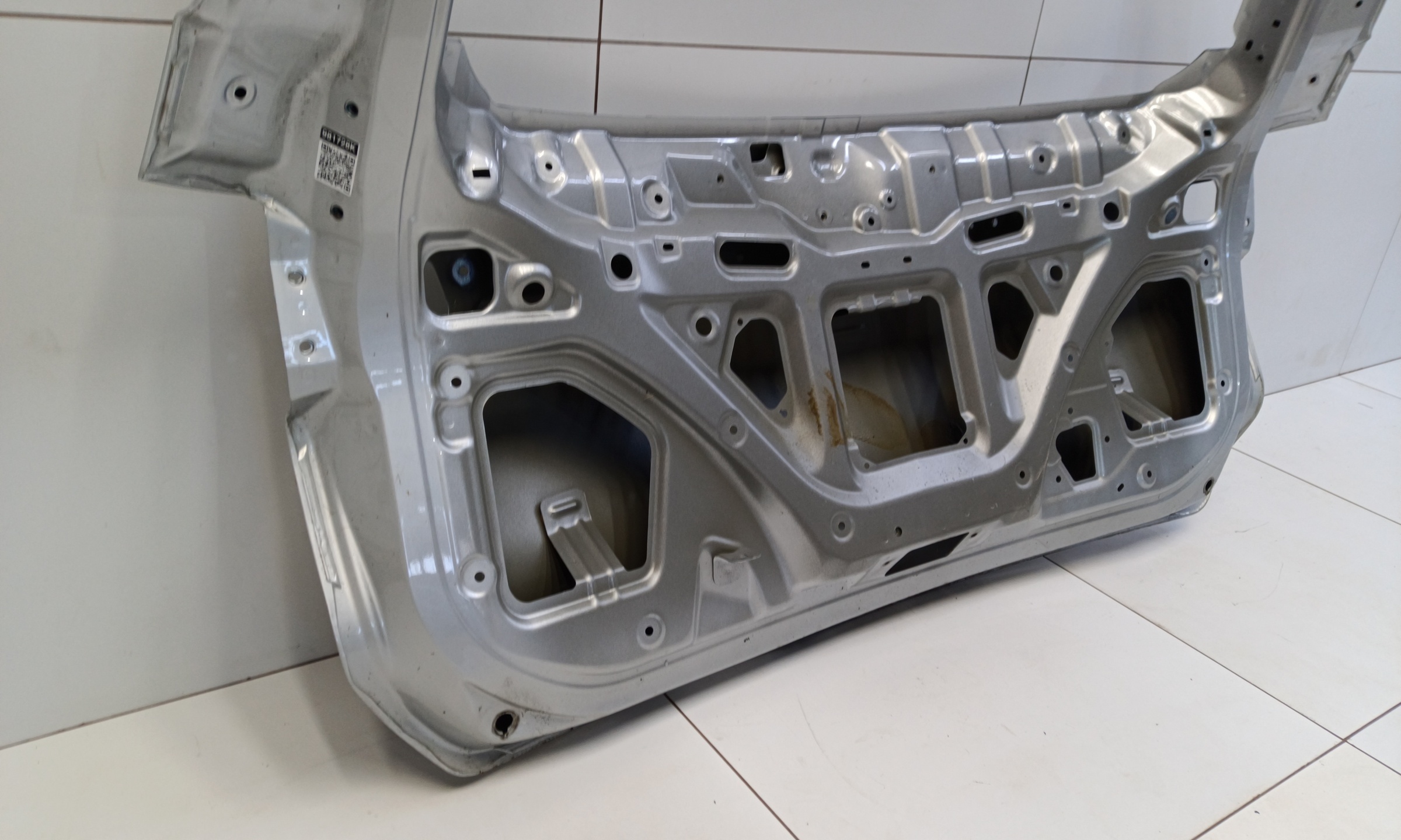 Крышка багажника Chery Tiggo 8
