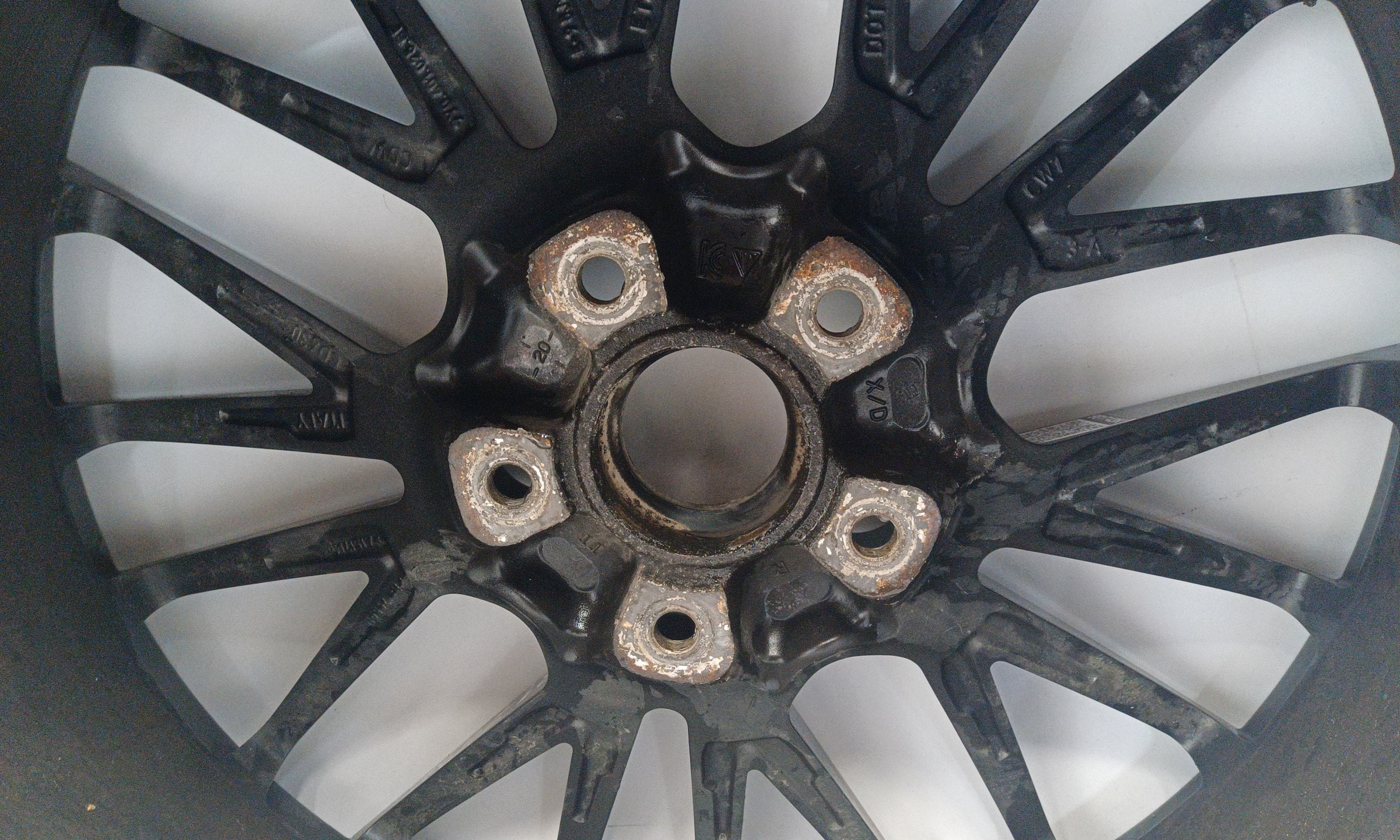 Диск колеса литой Porsche Cayenne 3 R21