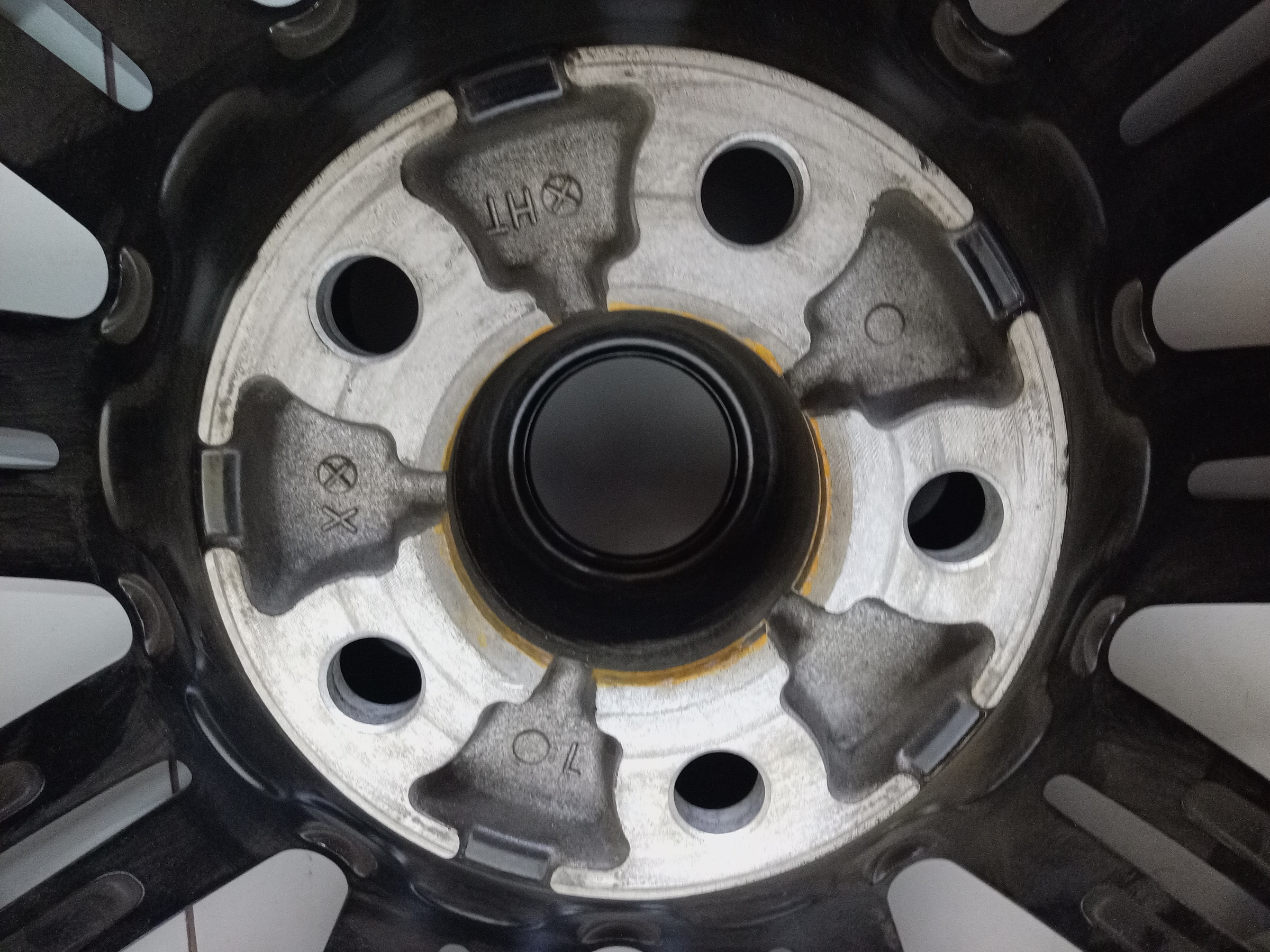 Диск Land Rover Range Rover Sport 3 R23 черный