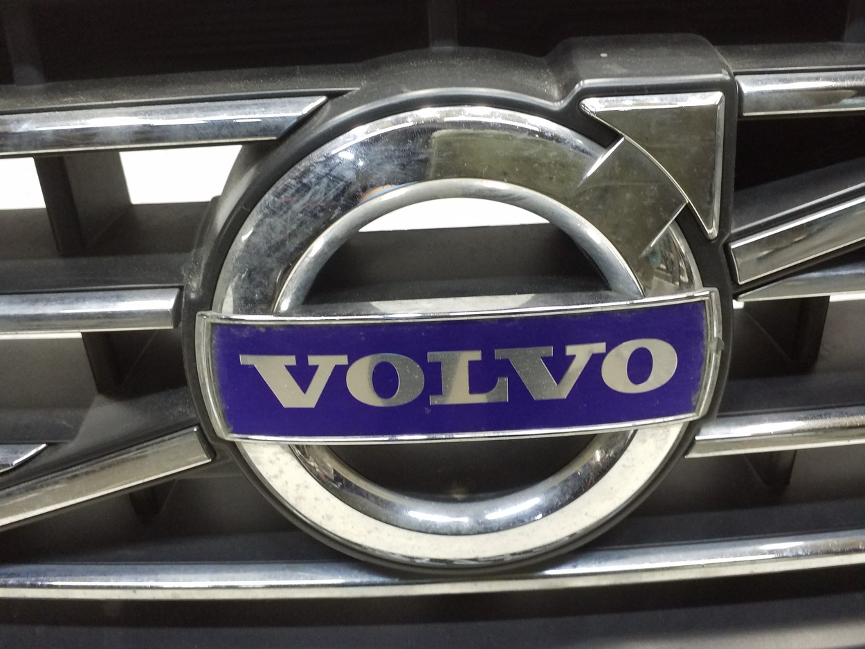 Бампер передний Volvo XC60 1 Restail