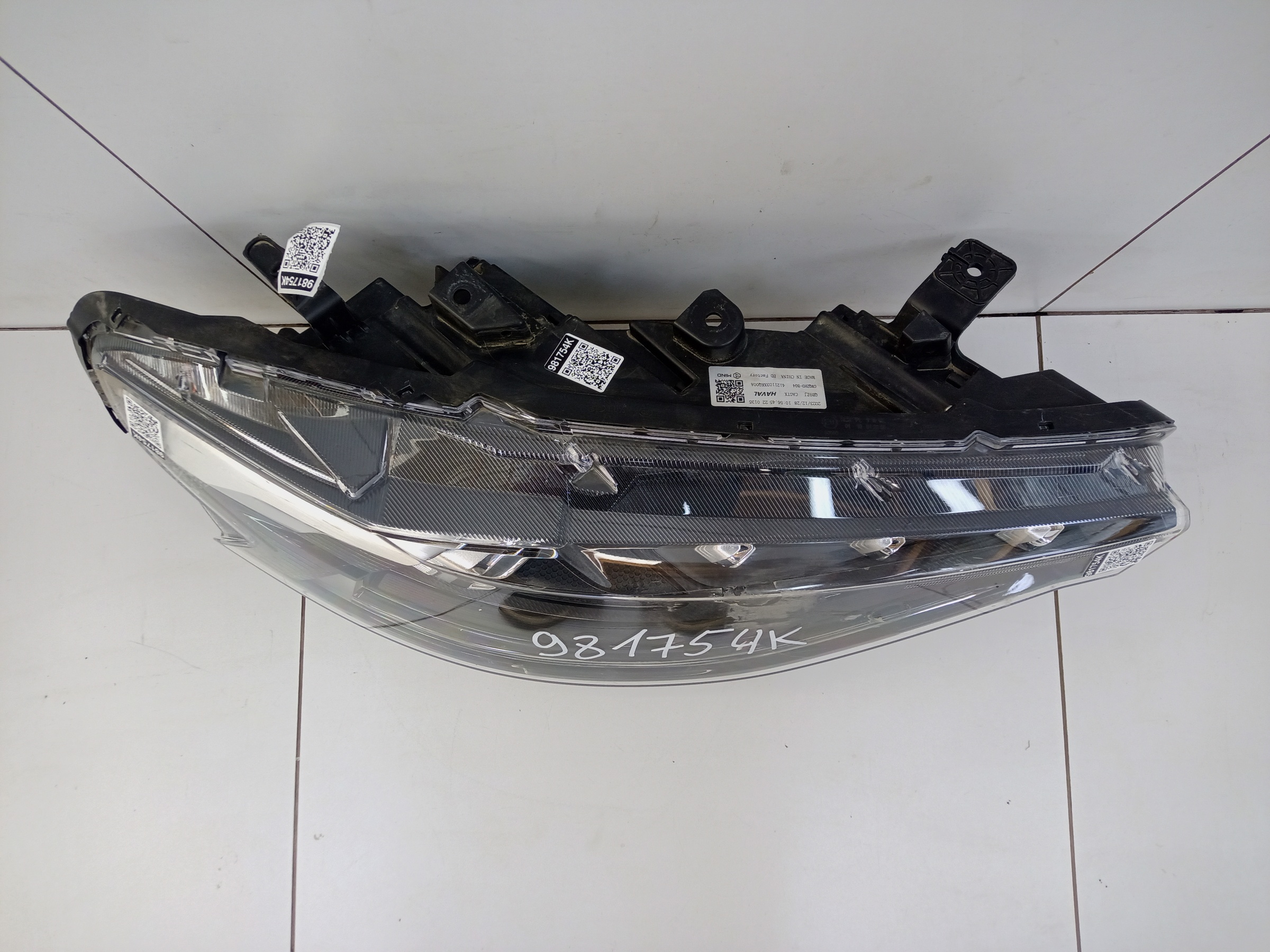Фара передняя правая Haval F7 LED