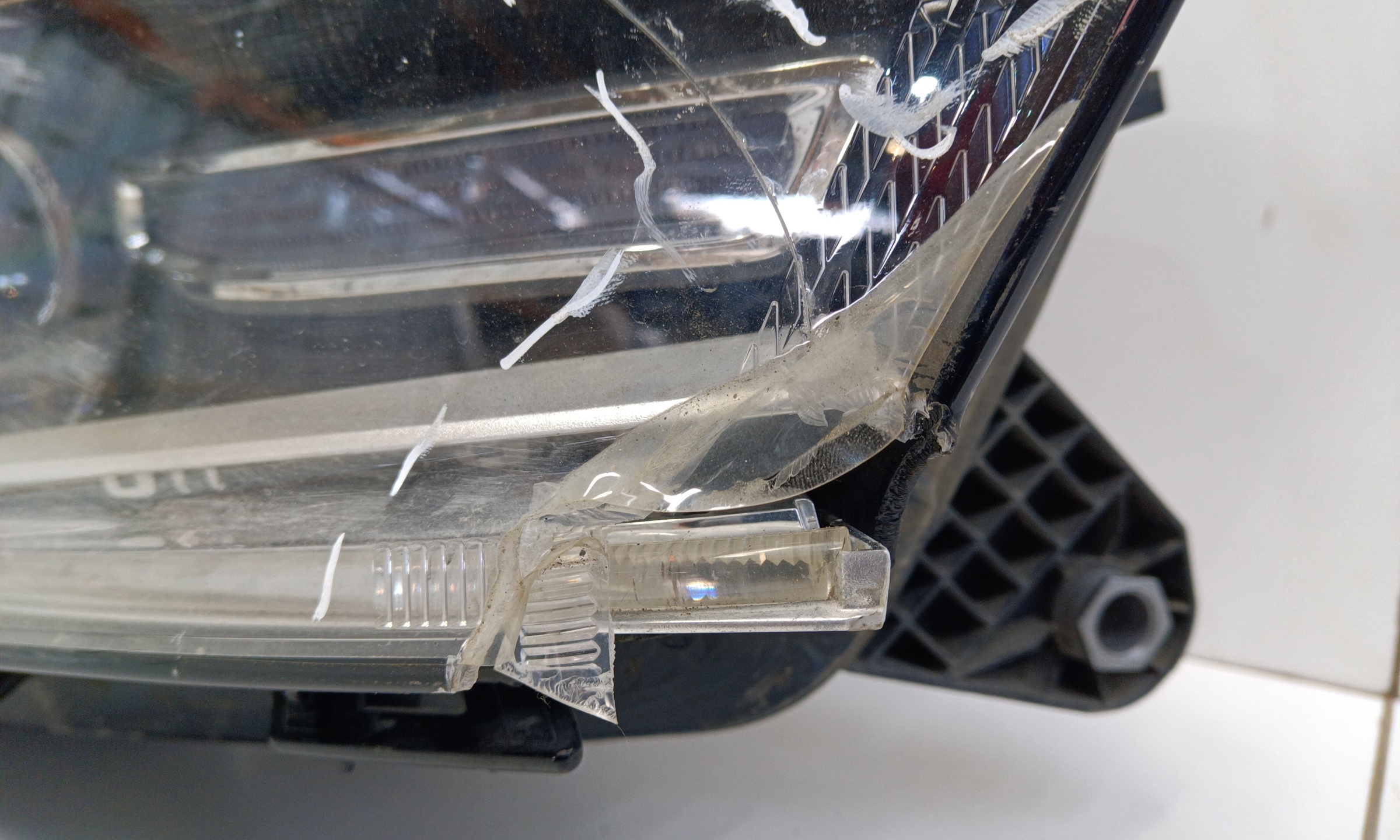 Фара передняя правая Exeed TXL Restail LED
