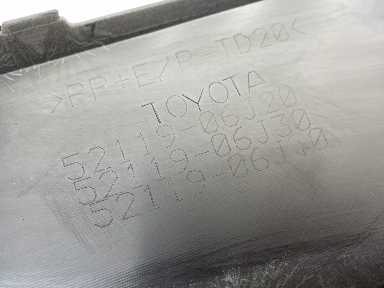 Бампер передний Toyota Camry V70 Restail