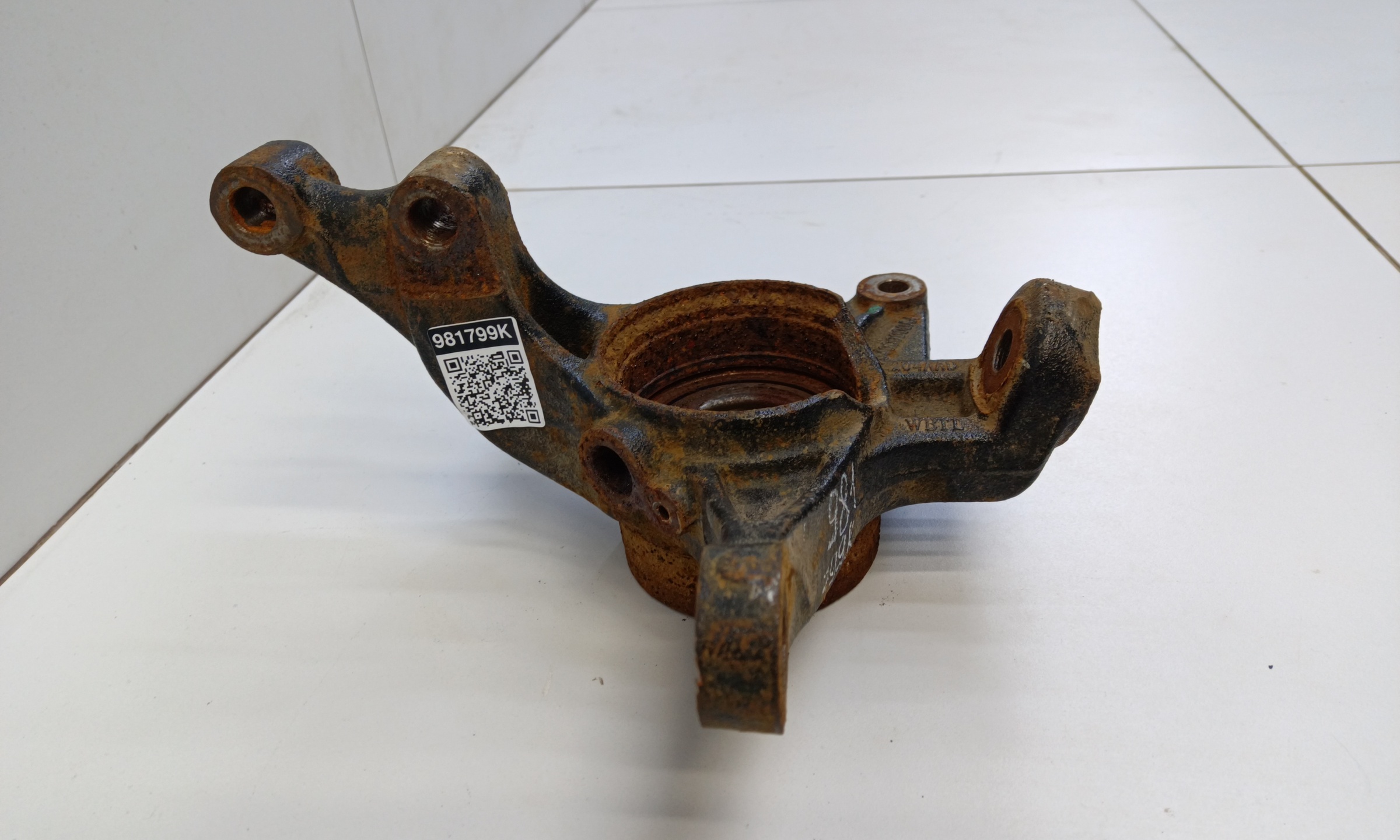 Кулак поворотный передний левый Chery Tiggo 4 Pro