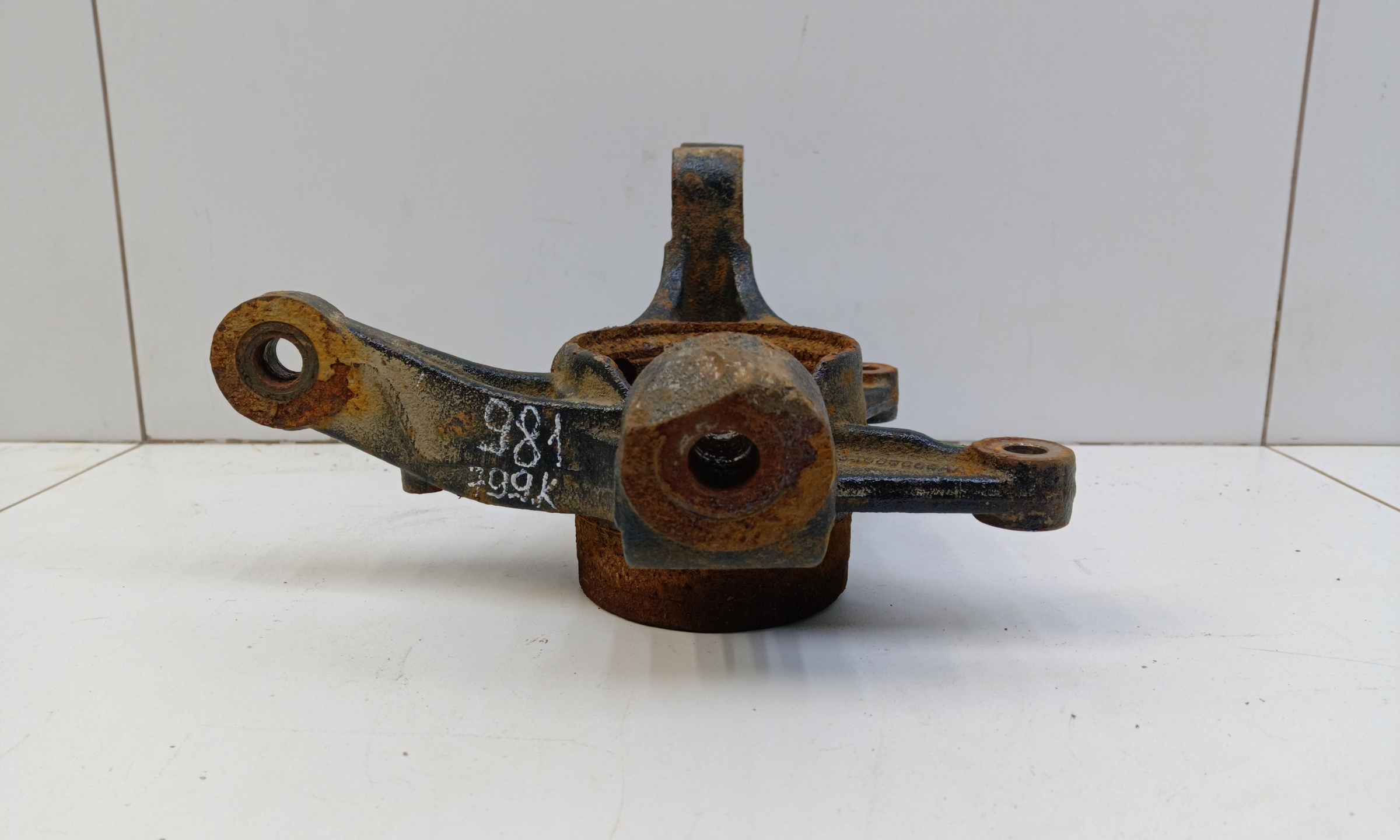 Кулак поворотный передний левый Chery Tiggo 4 Pro