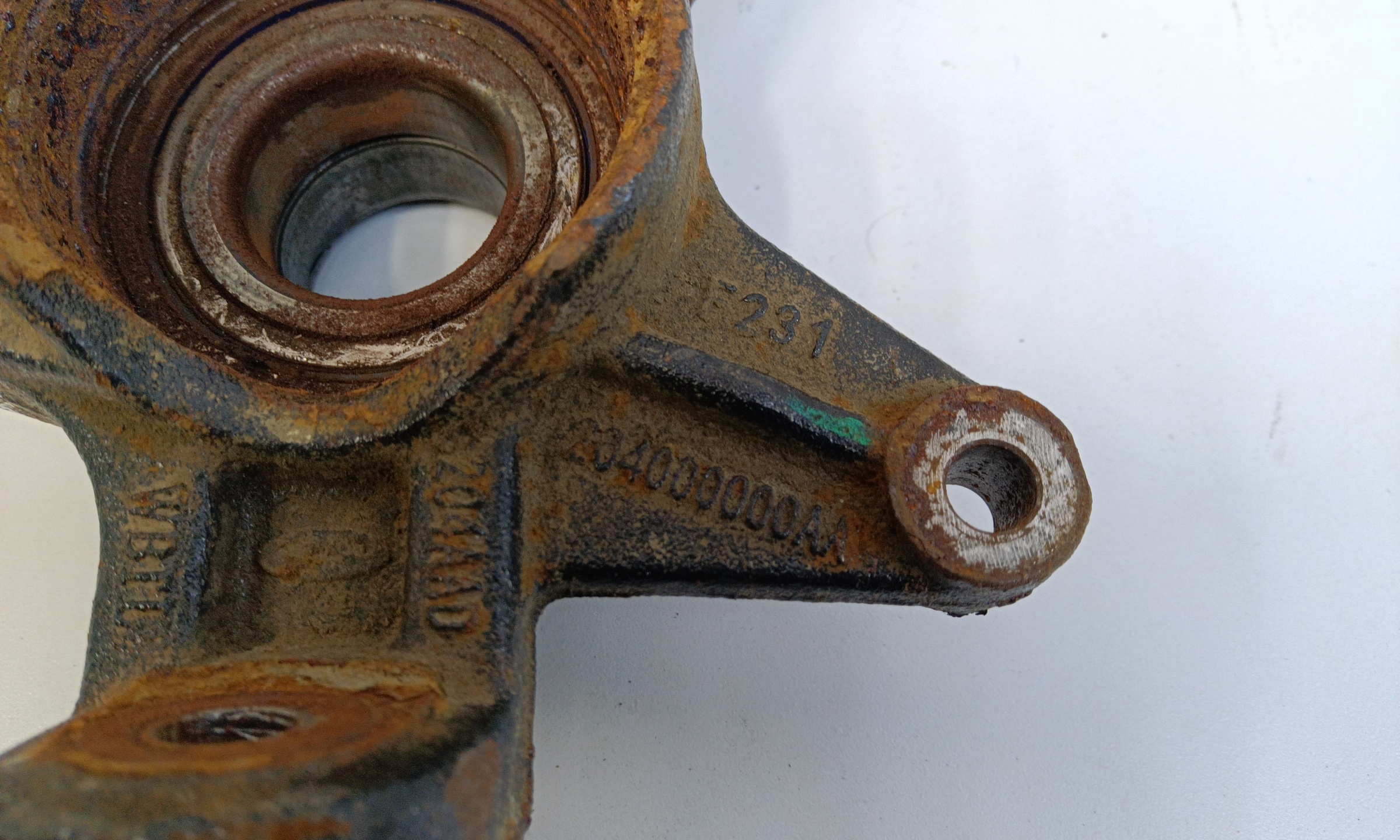 Кулак поворотный передний левый Chery Tiggo 4 Pro