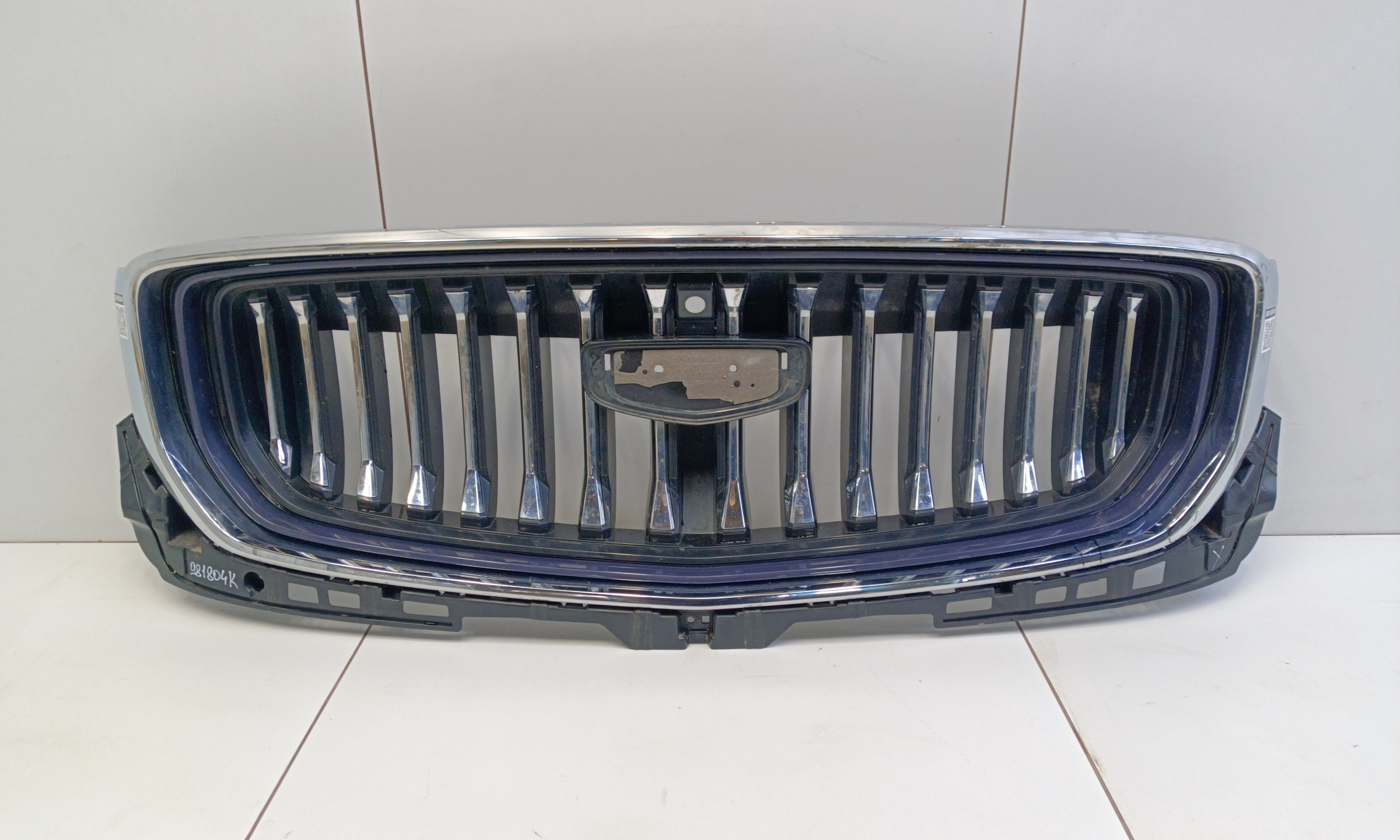 Решетка радиатора Geely Monjaro