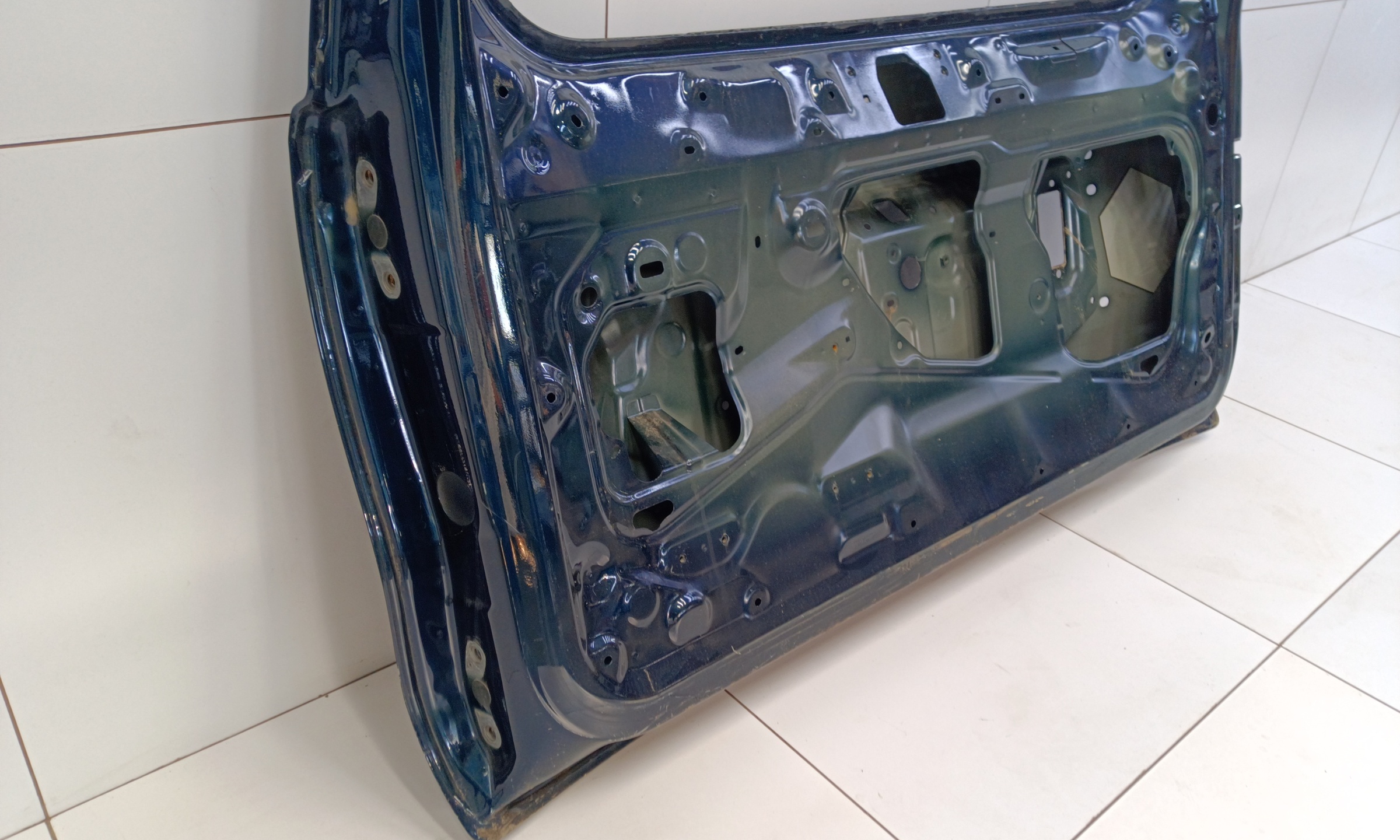 Крышка багажника Toyota Land Cruiser Prado 150 Restail 2