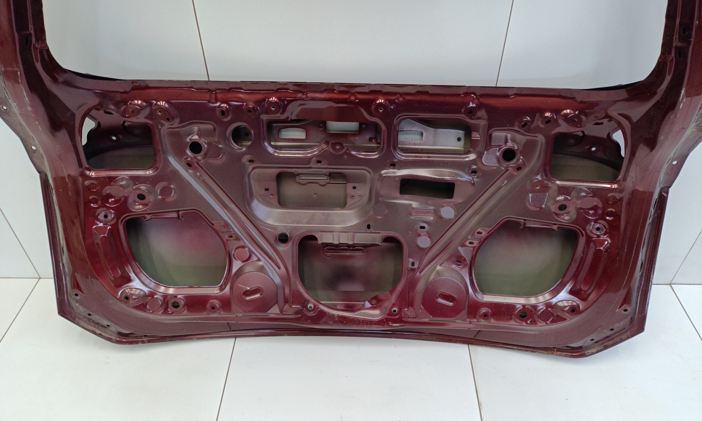 Крышка багажника Toyota RAV4 CA40 Restail